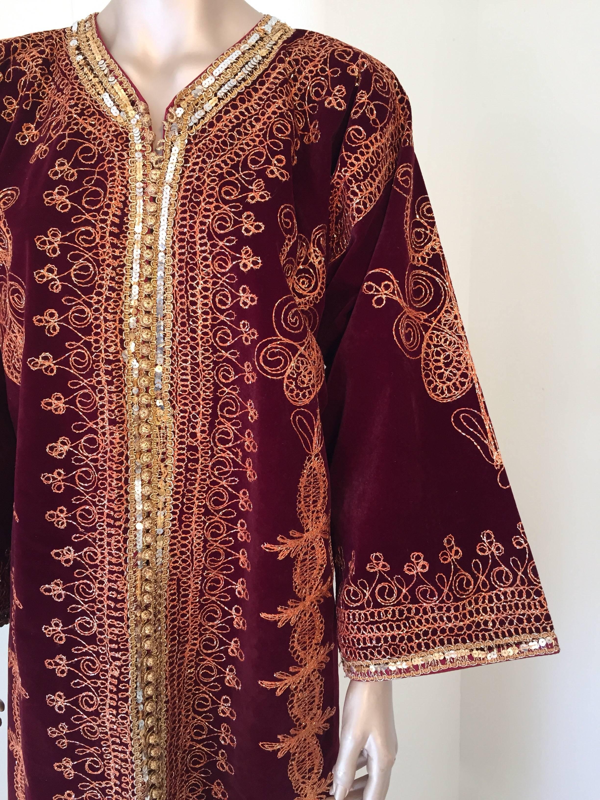 20th Century Moroccan Caftan Maroon Velvet Embroidered with Gold Kaftan, circa 1970