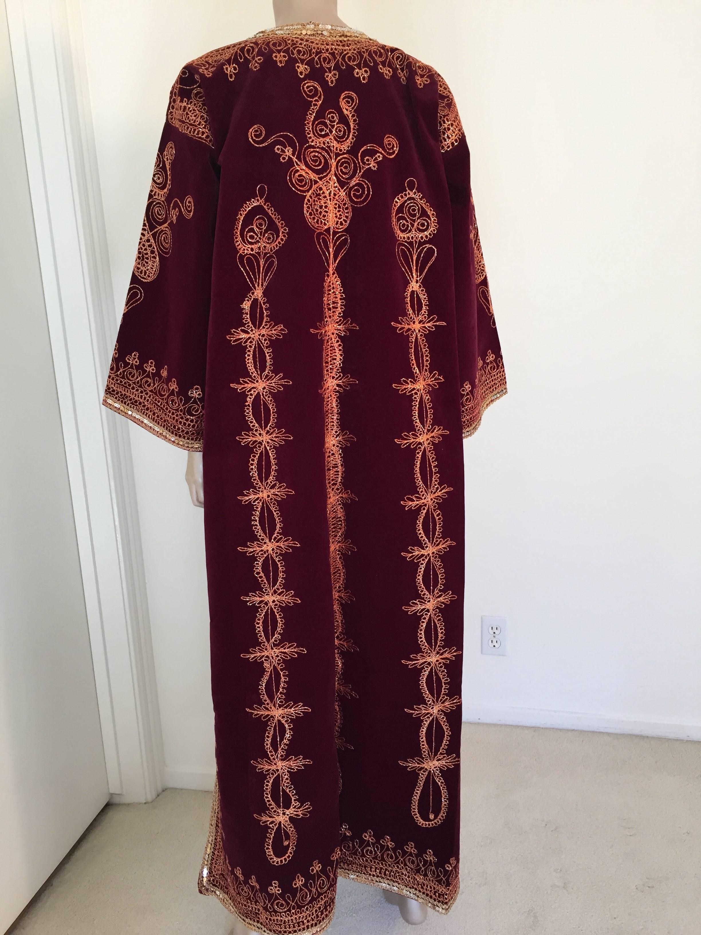 Moroccan Caftan Maroon Velvet Embroidered with Gold Kaftan, circa 1970 3