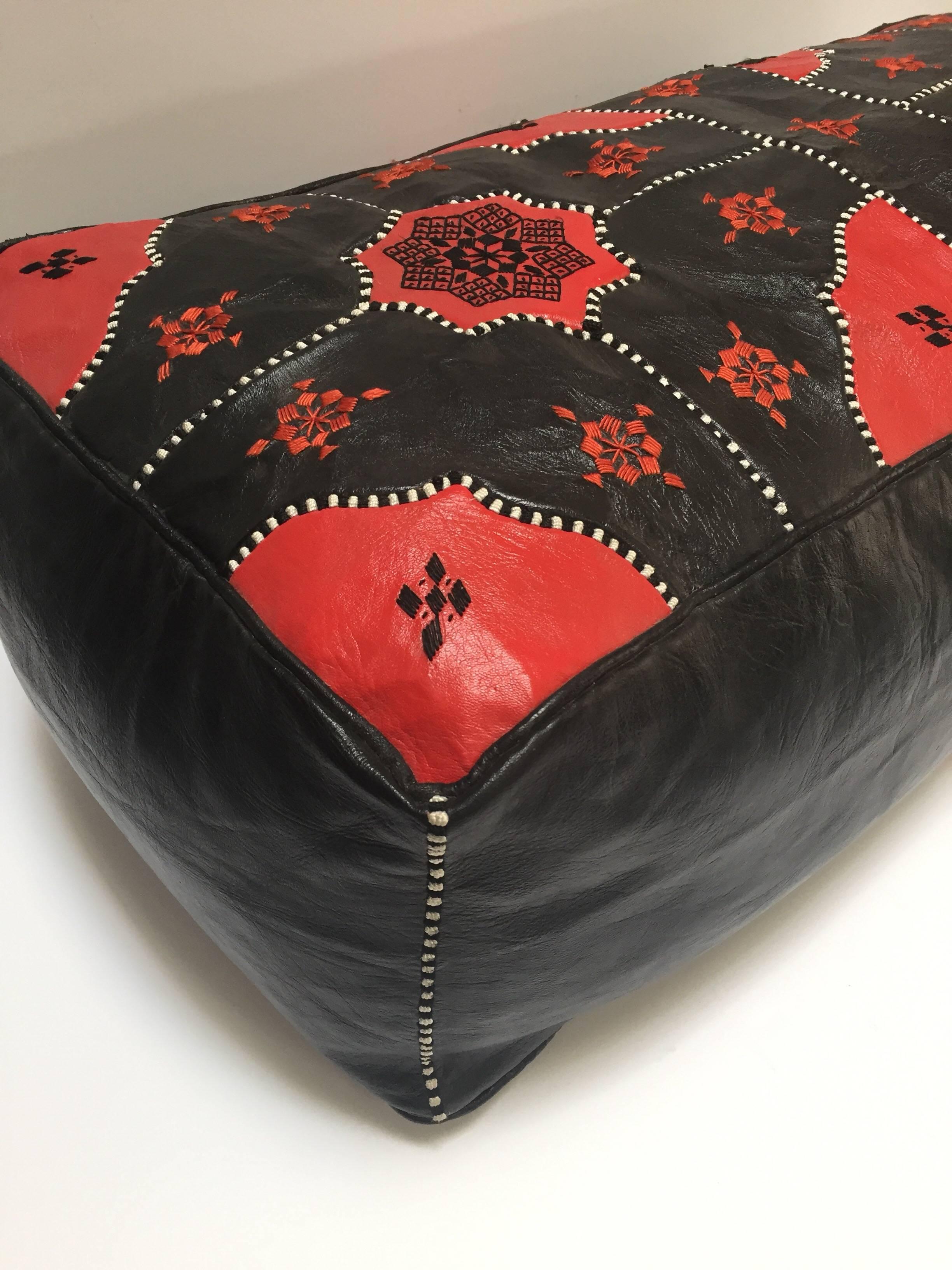 Moorish Vintage Moroccan Leather Rectangular Pouf in Red and Black For Sale