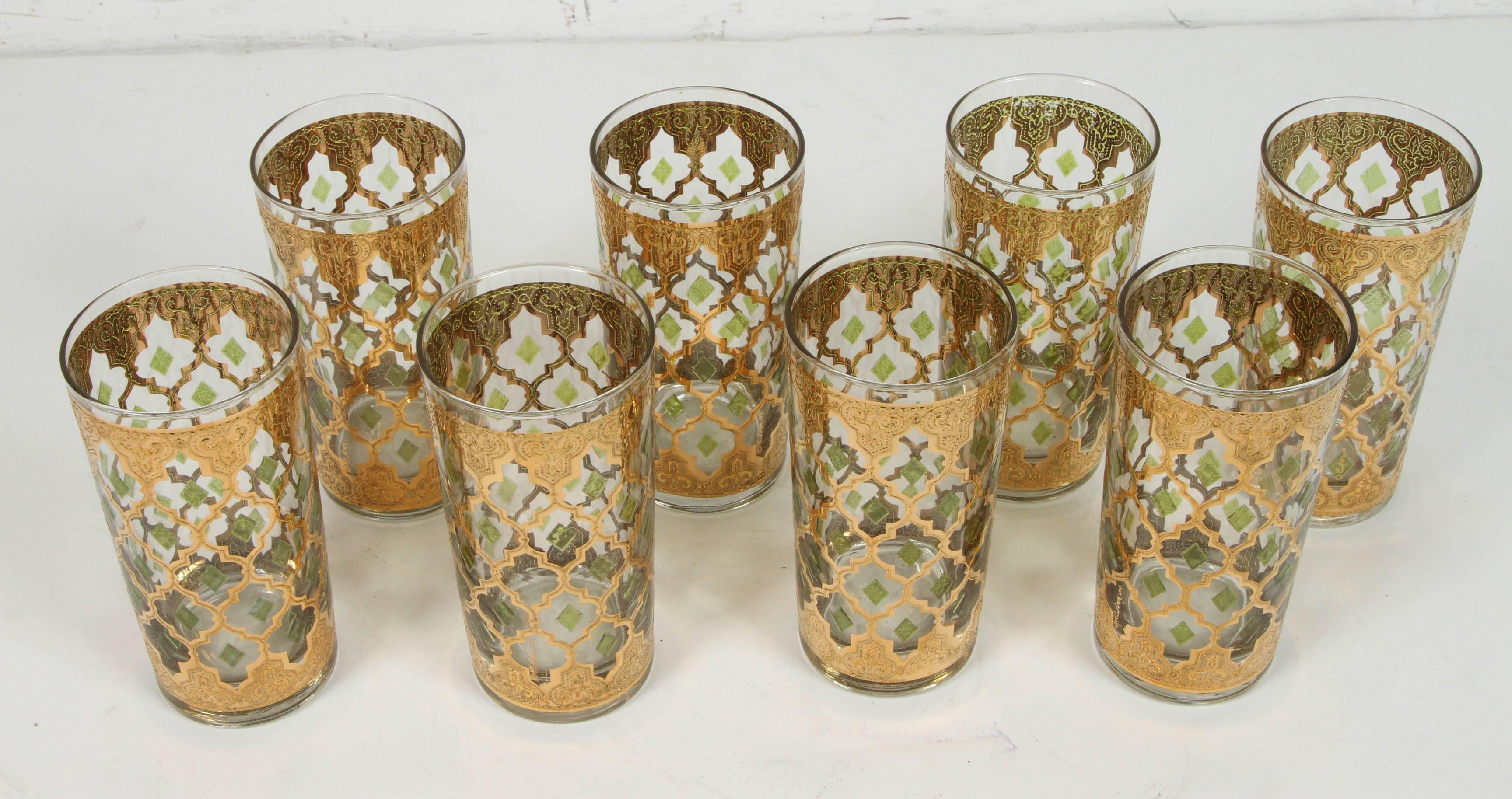 Elegant vintage midcentury Culver barware glasses with Valencia pattern in a gold leaf finish.
Set includes 8 Culver highball glasses in Valencia Moorish style design.
This fabulous vintage Culver set of barware with 22-carat gold decoration is