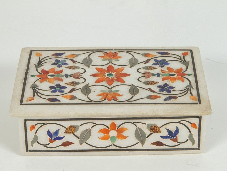 Anglo Raj Set of Three Anglo-Indian Marble inlay Boxes