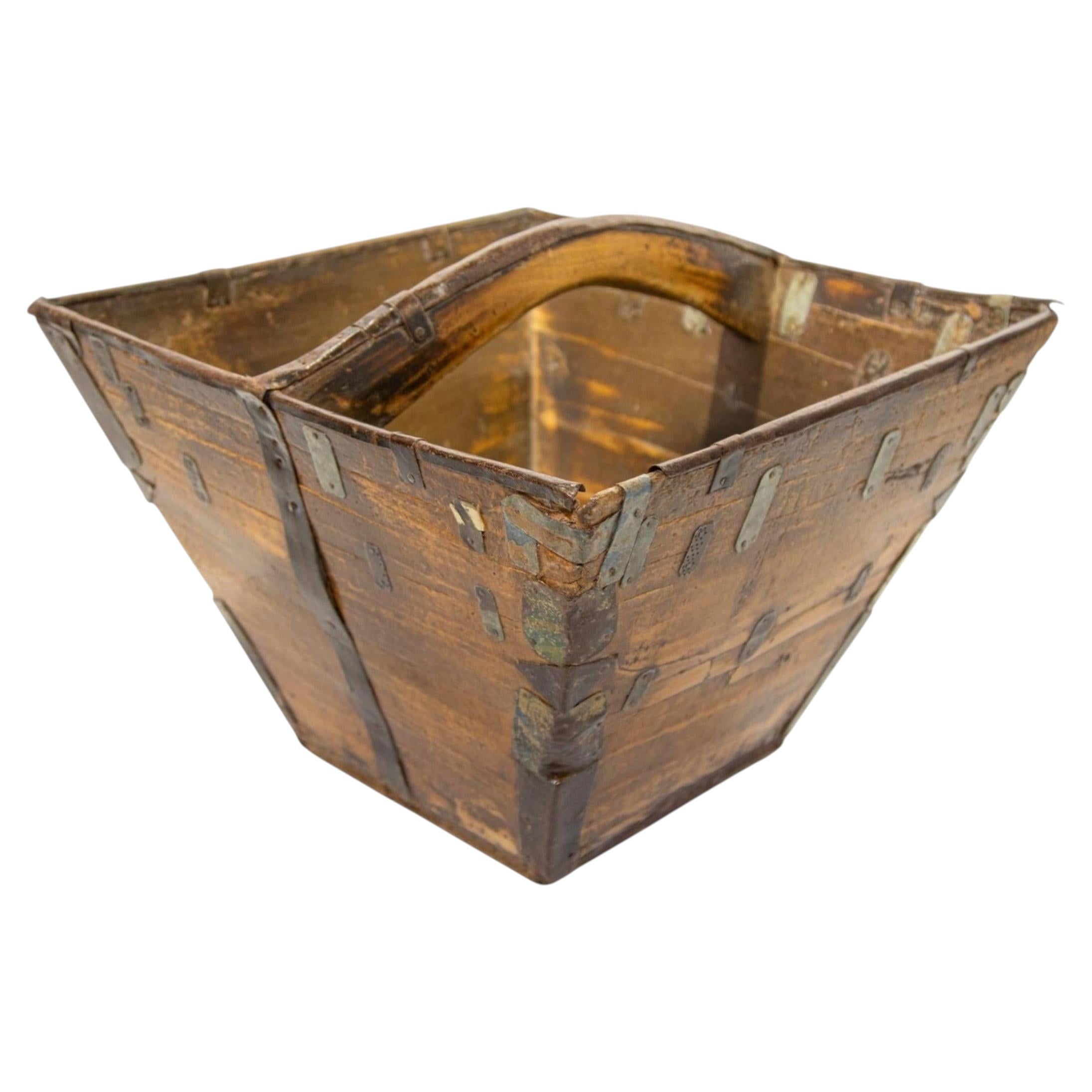 Panier en bois chinois ancien