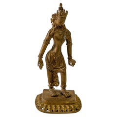 Sculpture en bronze coulé de la divinité bouddhiste tibétaine Avalokiteshvara Bodhisattva