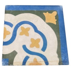 Borde de baldosas de cemento encáustico marroquí con diseño morisco andaluz Fez