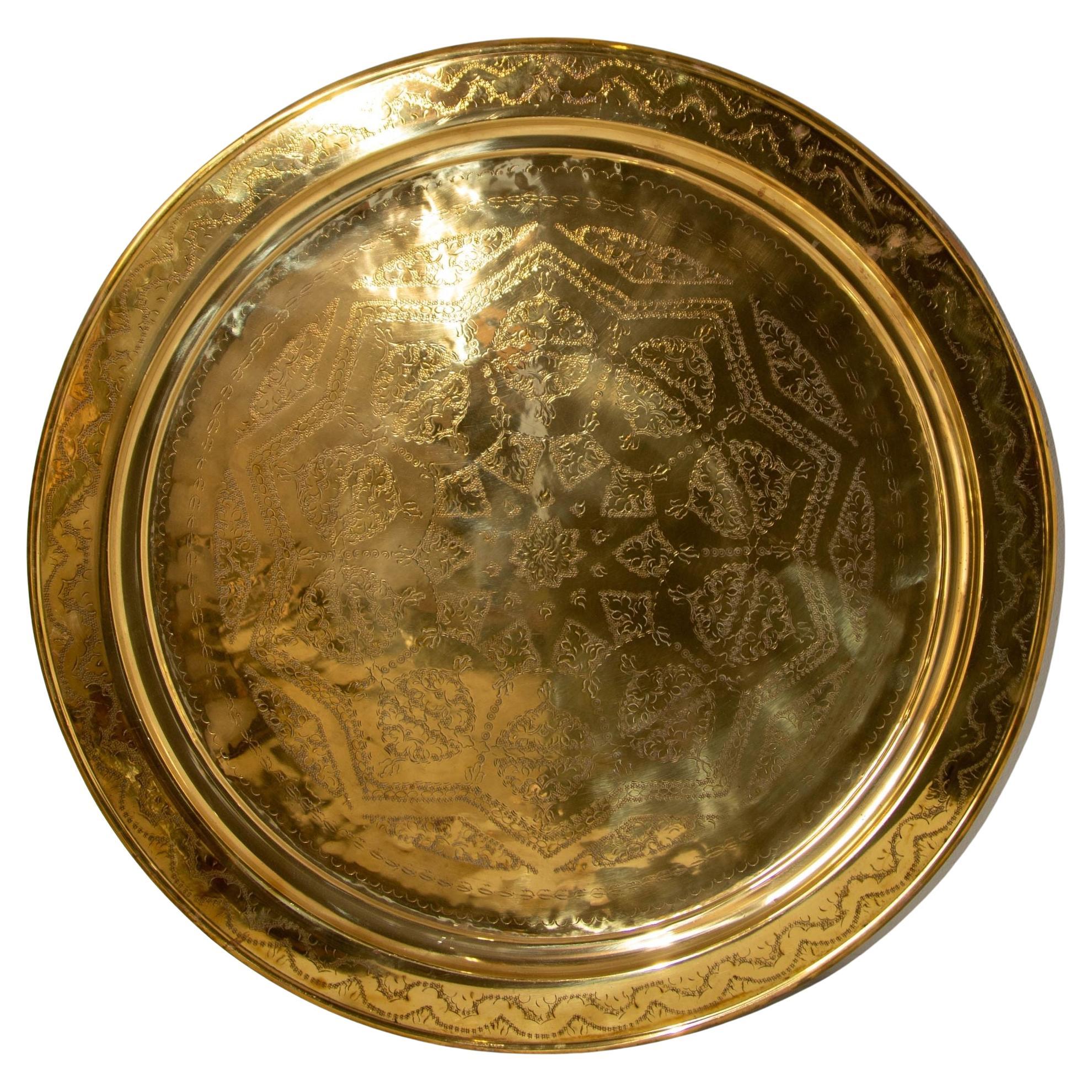 Antique Oversized Round Moroccan Polished Brass Tray Platter 19th C. For Sale