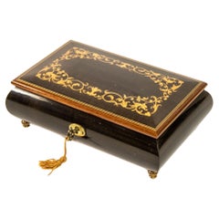 Caja de música con pie de joyero azul fabricada en Italia por Reuge Sainte Croix Sorrento