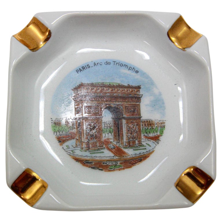 Porzellan-Aschenbecher, Limoges, Paris, Arc de Triomphe, handbemalt, Frankreich, 1960er Jahre im Angebot bei 1stDibs Deutschland