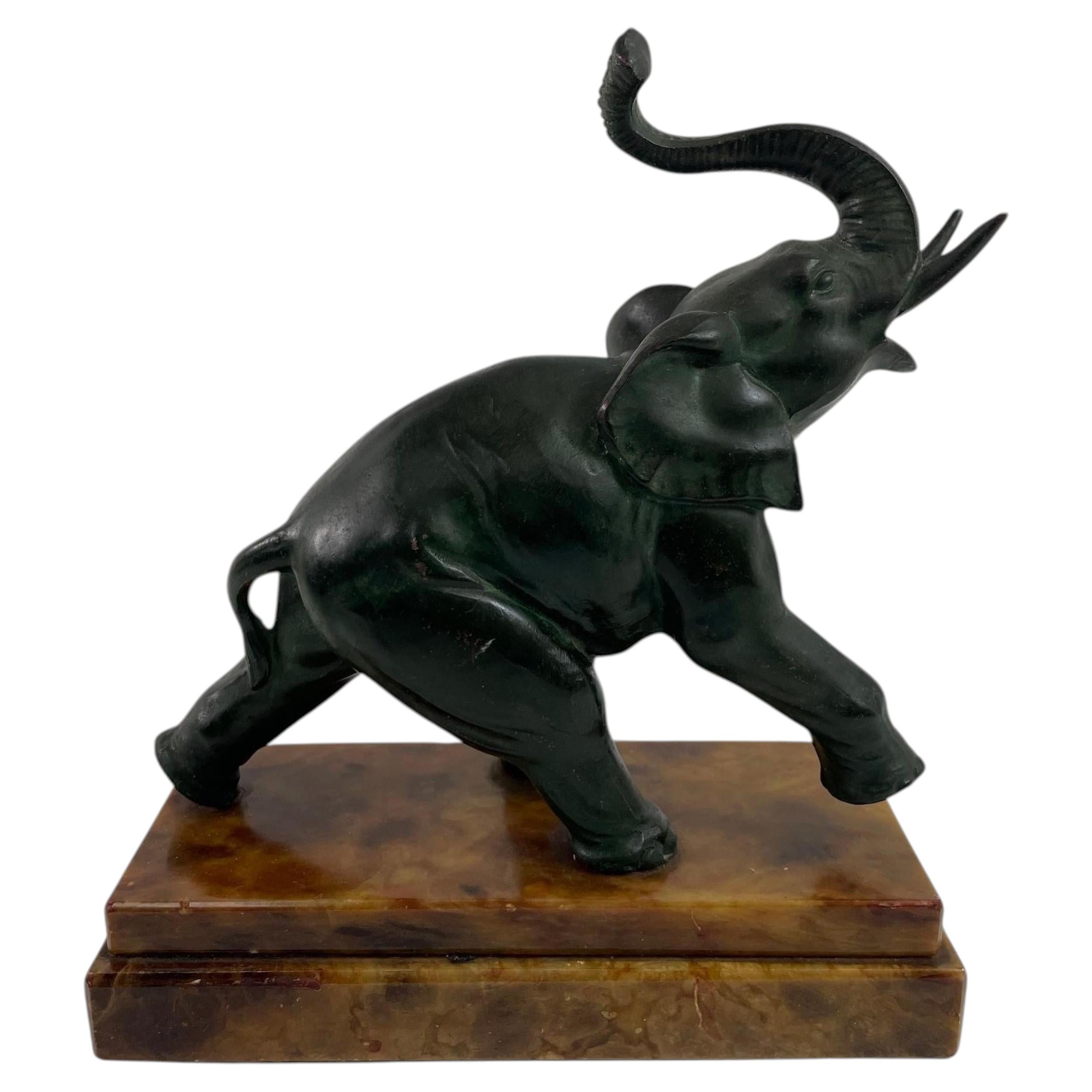 Escultura Art Decó Elefante de Bronce con Trompa Elevada Fabricada en Italia en venta