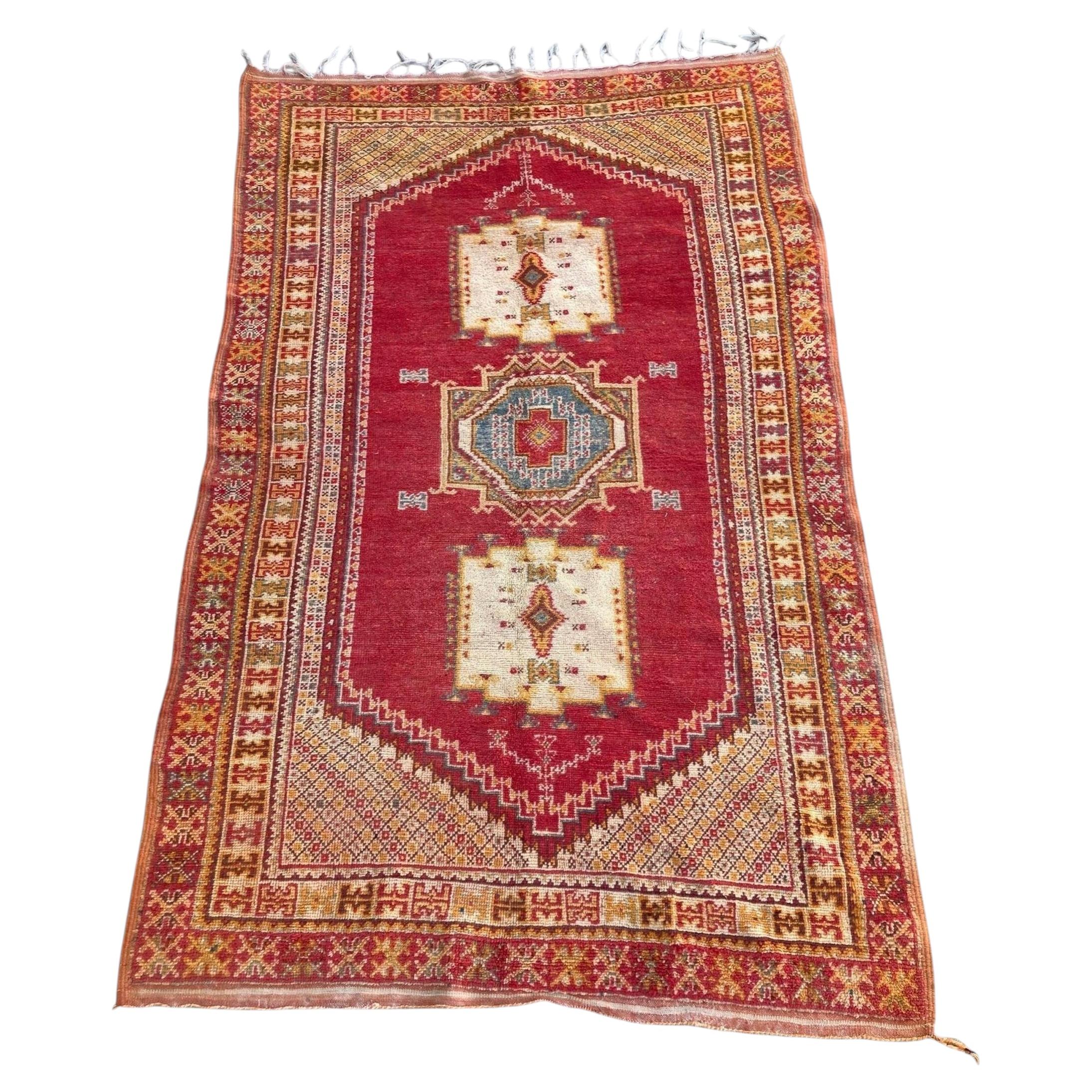 Tapis berbère marocain vintage Boujad des années 1960 en vente