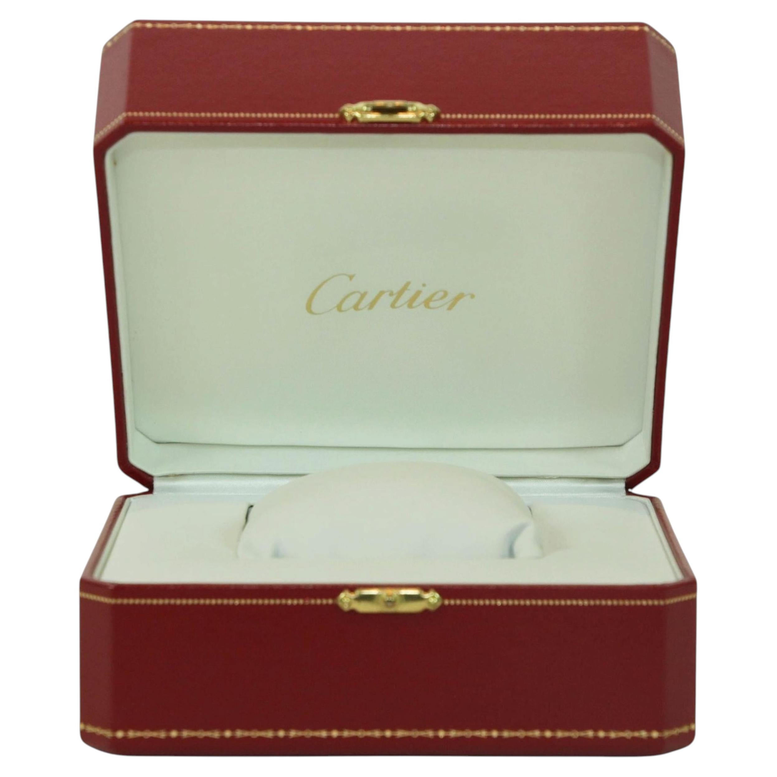 Boîte de rangement pour bijoux Cartier en cuir rouge embossé doré