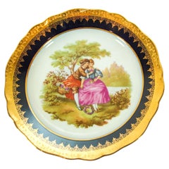 Plato de Porcelana Fina de Limoges Francia Pintado a Mano con Escena Romántica de Fragonard