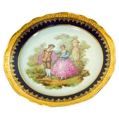 Feiner Limoges-Porzellanteller, handbemalt mit französischer romantischem Fragonard-Szene
