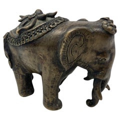 Antico Elefante Asiatico in Bronzo Scultura Statua XIX sec.