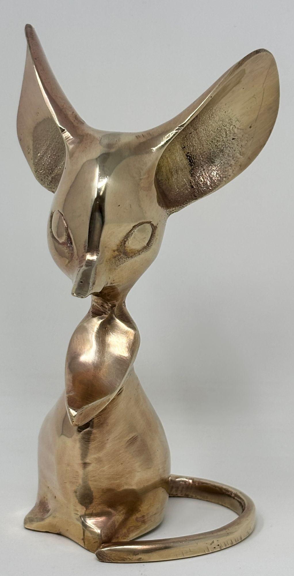 Mid-Century moderno Scultura di topo in ottone fuso degli anni '50 in vendita