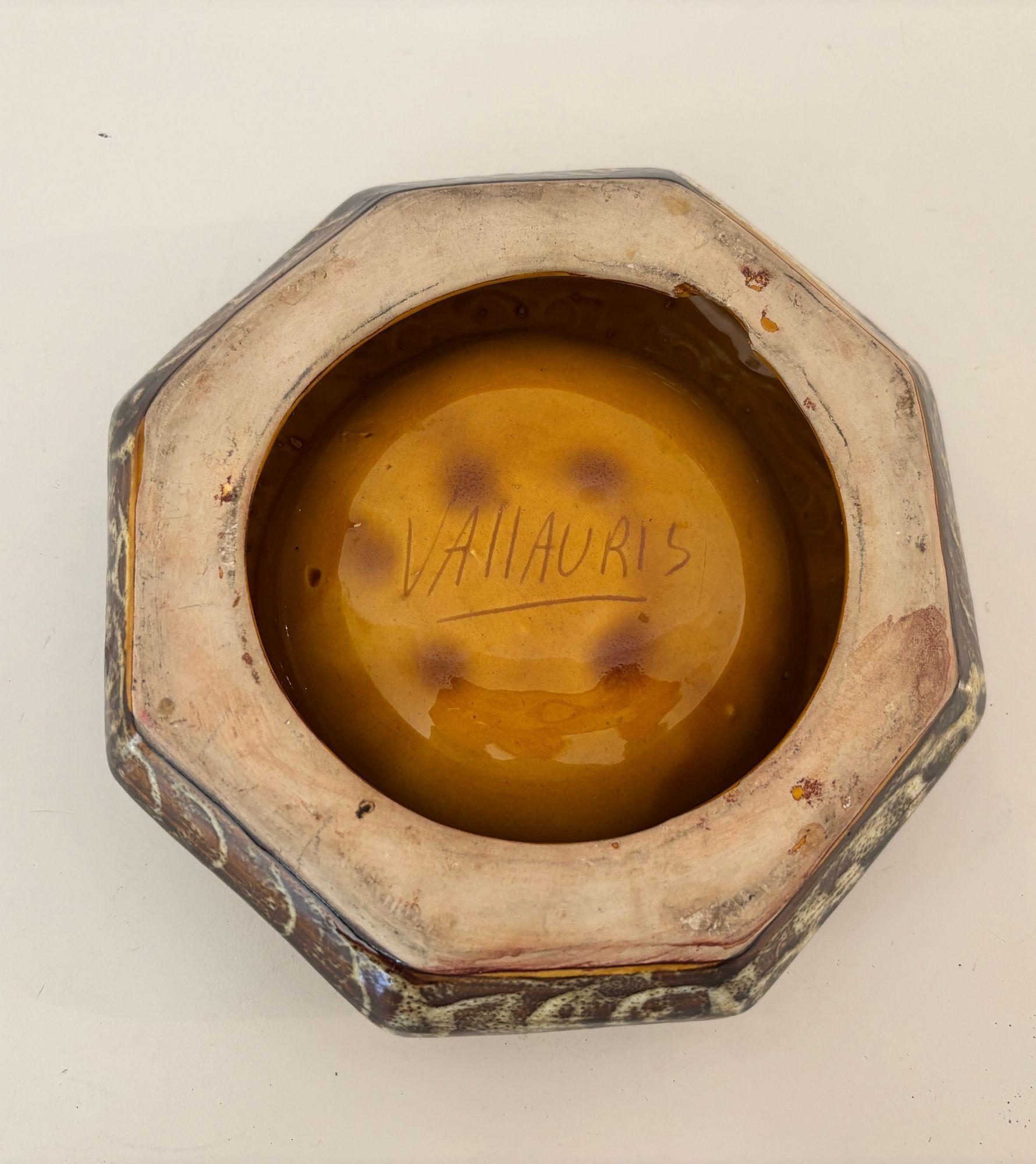 Vallauris Lava Keramik Zigarren-Aschenbecher Marius Giuge Catchall Vide Poche 1960s (Französisch) im Angebot