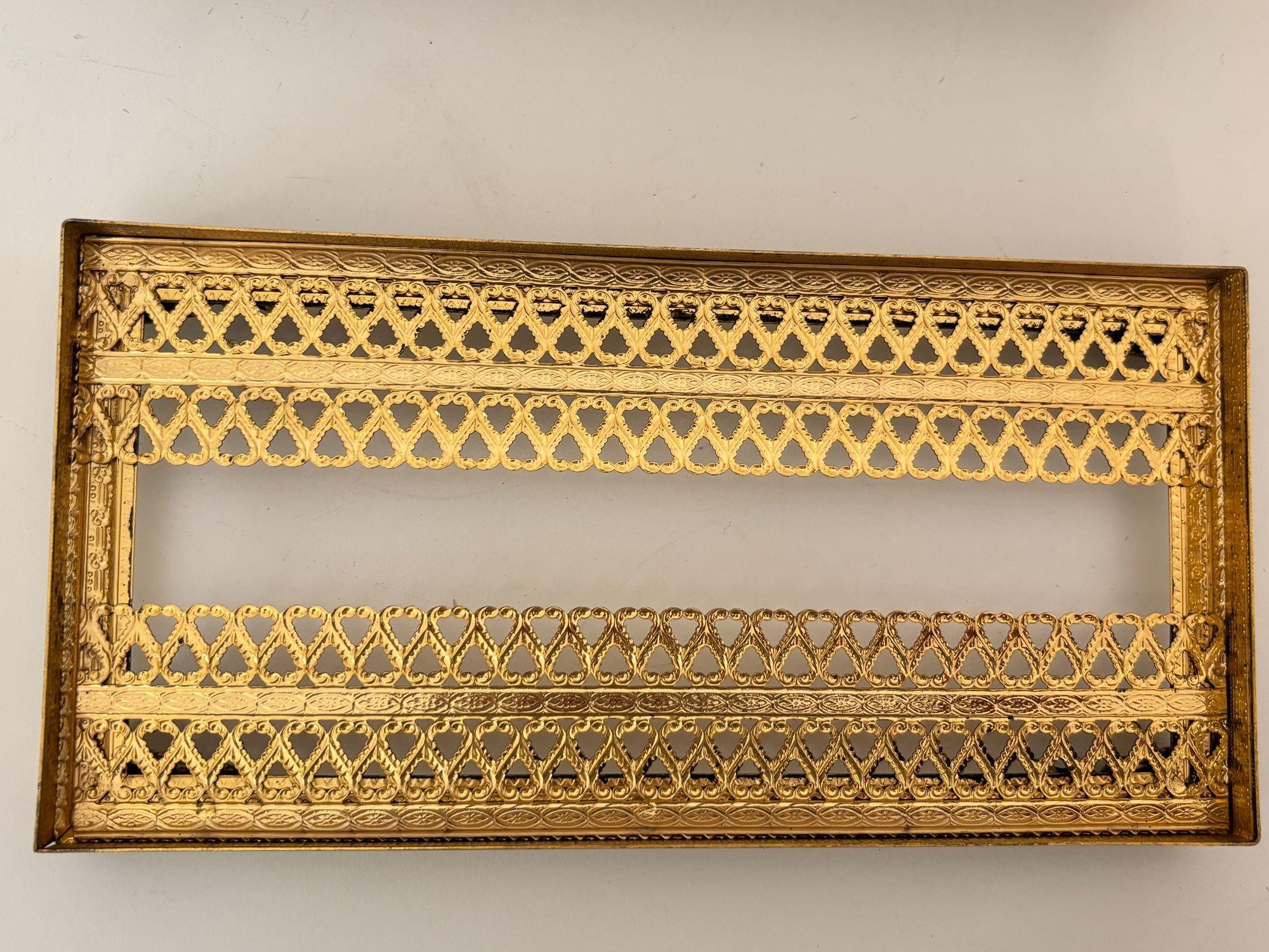 Hollywood Regency Rope and Tassel Gilt Filigree Tissue Box Holder with Claw Feet For Sale 3