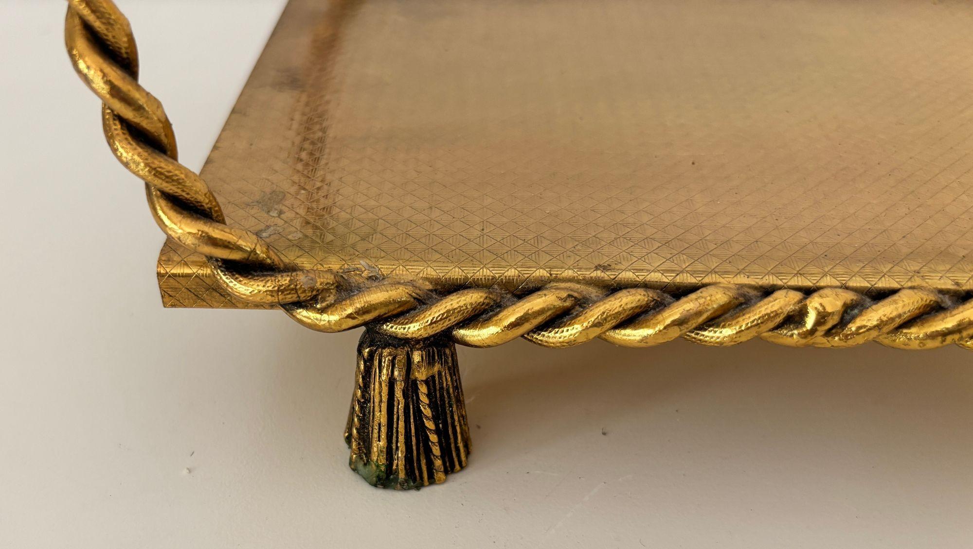 Metal Hollywood Regency Rope and Tassel Gilt Filigree Napkin Holder Italian Style 1960 For Sale