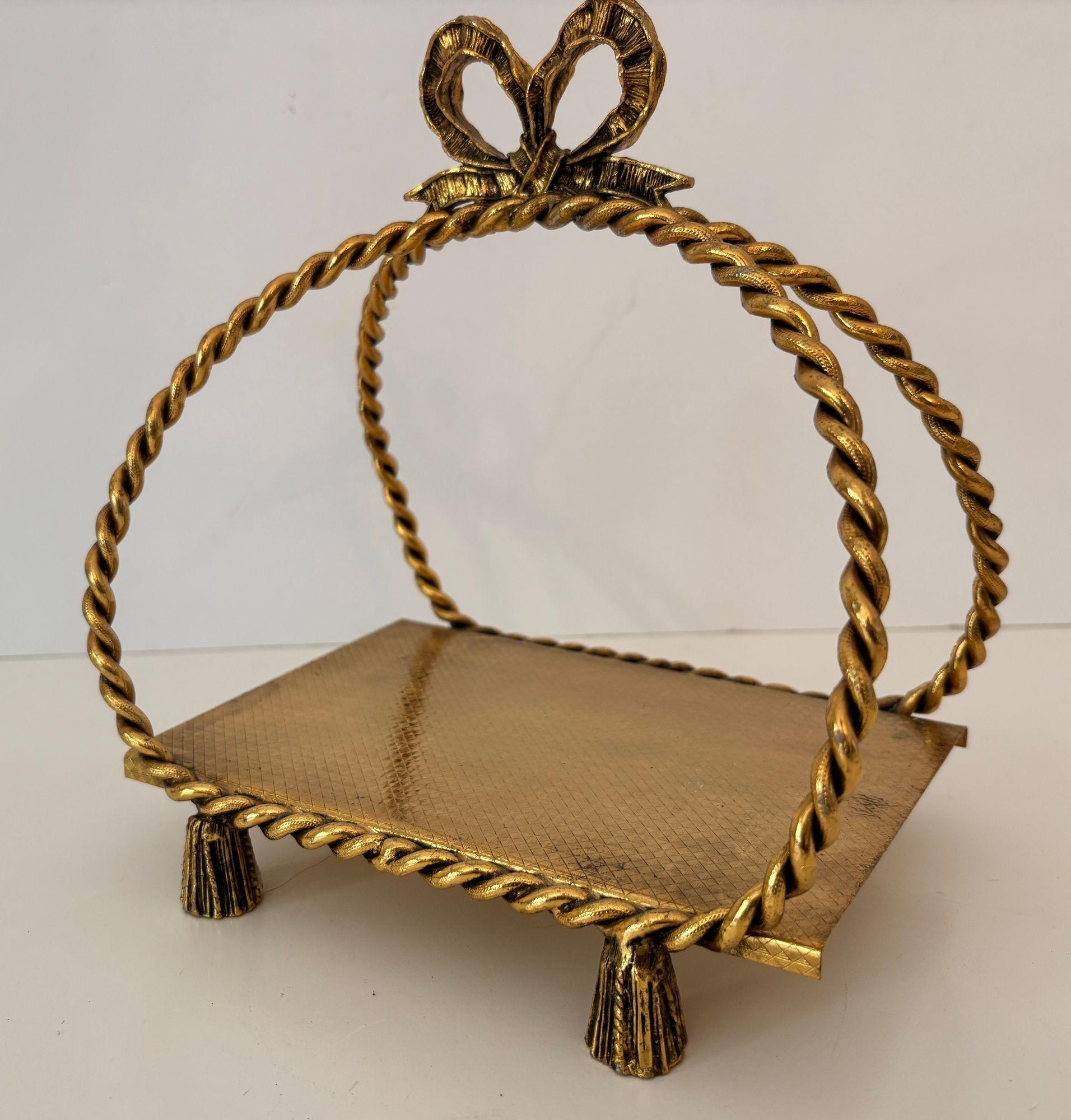 Hollywood Regency Rope and Tassel Gilt Filigree Napkin Holder Italian Style 1960 For Sale 3