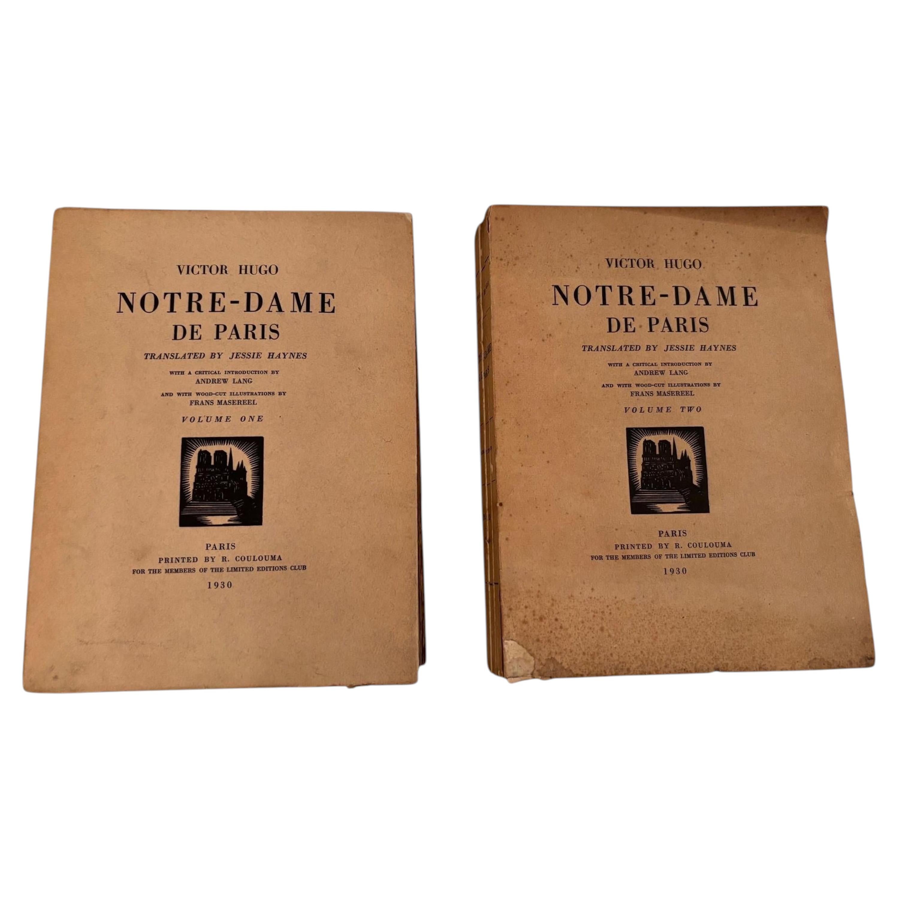 Victor Hugo Notre-Dame de París 1930 Edición Limitada Firmada Masereel 2-Vol Tapa blanda en venta