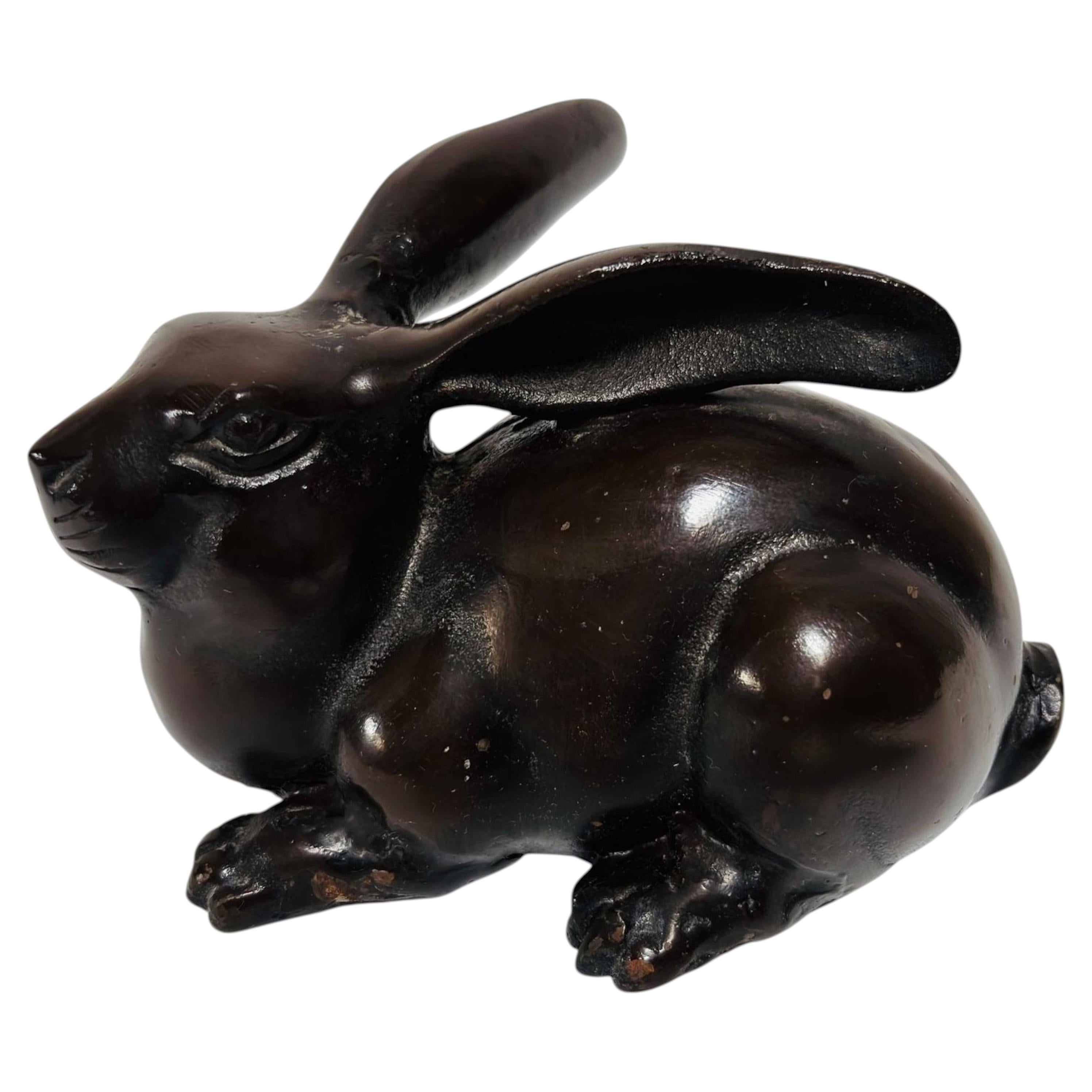 Coniglio giapponese in bronzo fuso a mano