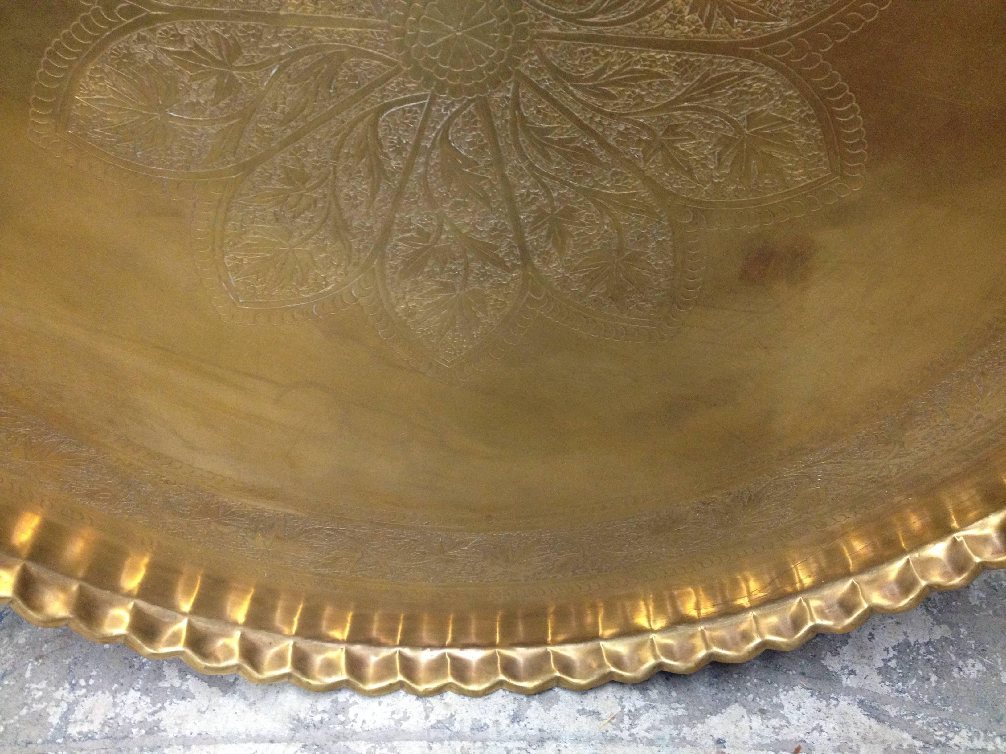 20th Century Large Polished Brass Tray Coffee Table on Spider-Leg