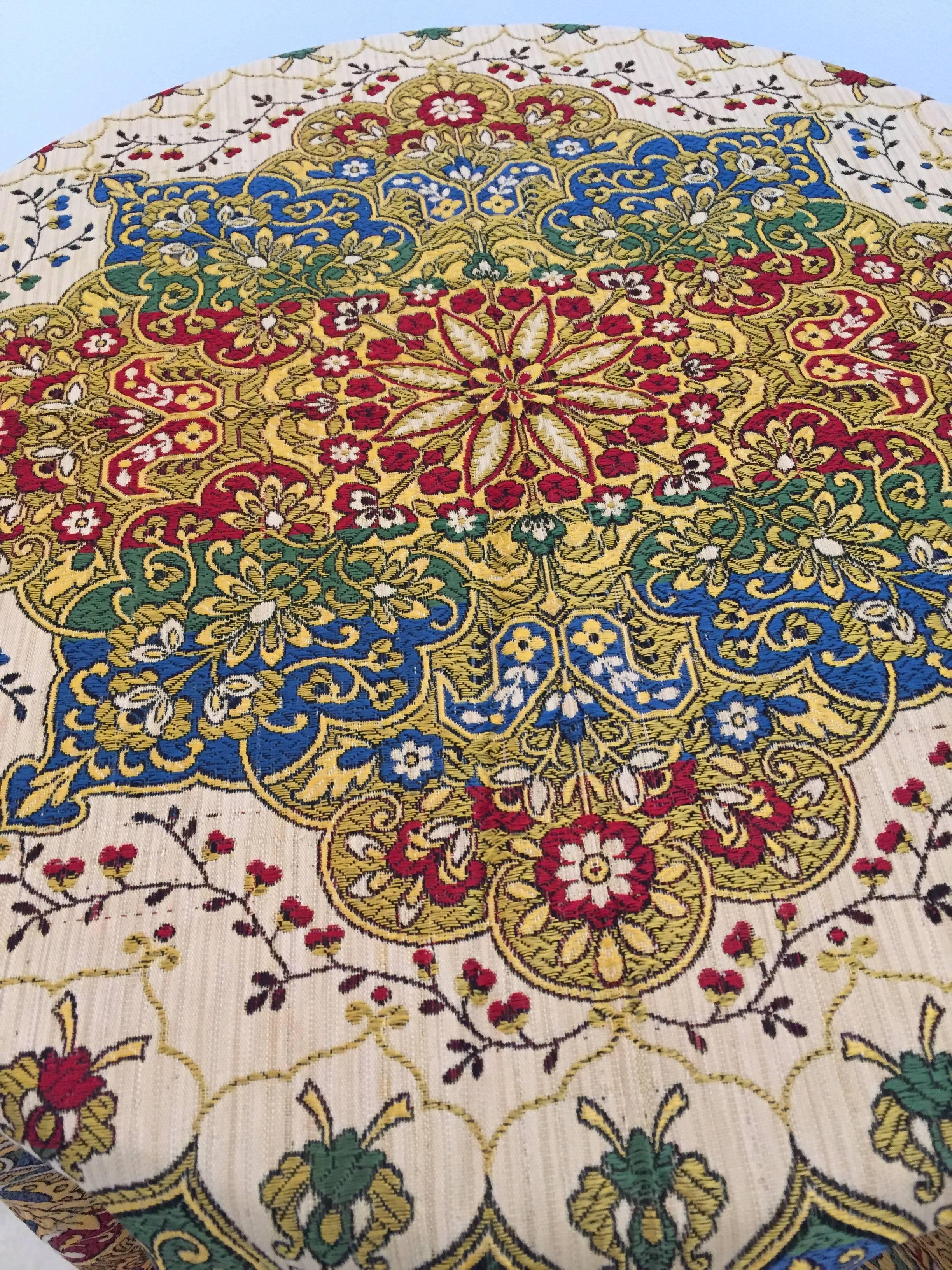Granada, Islamic Spain, great square textile with ivory color fringes featuring Moorish floral designs and calligraphy Arabic writing.
Colors are earth tone in green, ivory and deep Moroccan red.
Could be used as a piano shawl, decorative Spanish