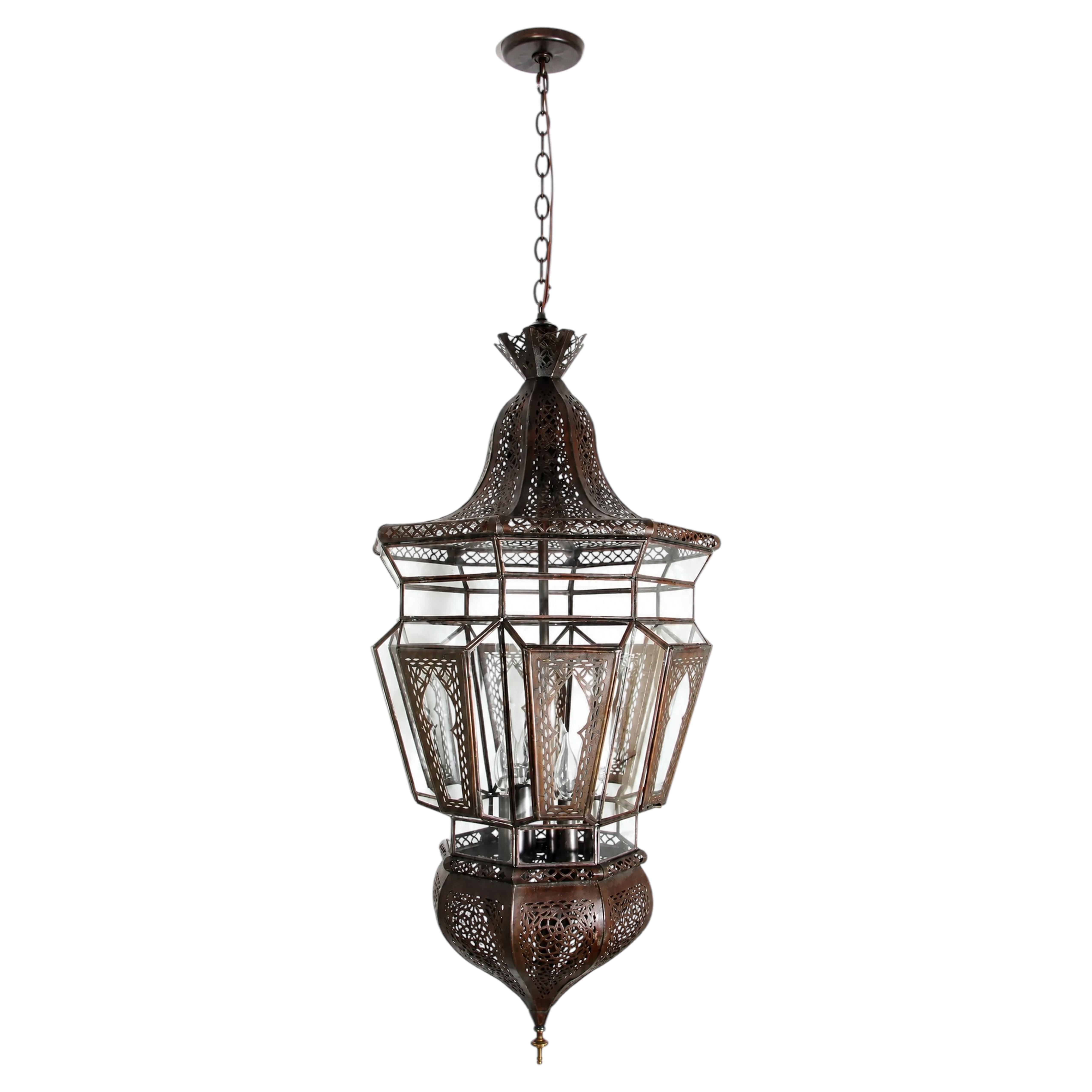 Lampadario vintage marocchino in stile moresco con vetro trasparente e metallo traforato, anni ’80