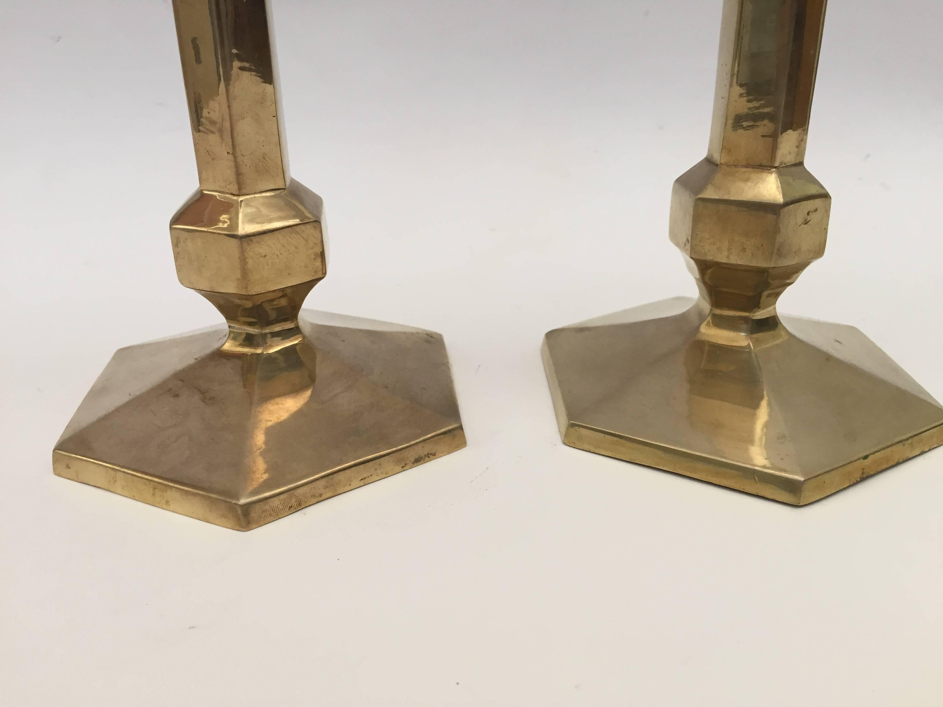Pair of Victorian Brass Candlesticks In Good Condition In North Hollywood, CA