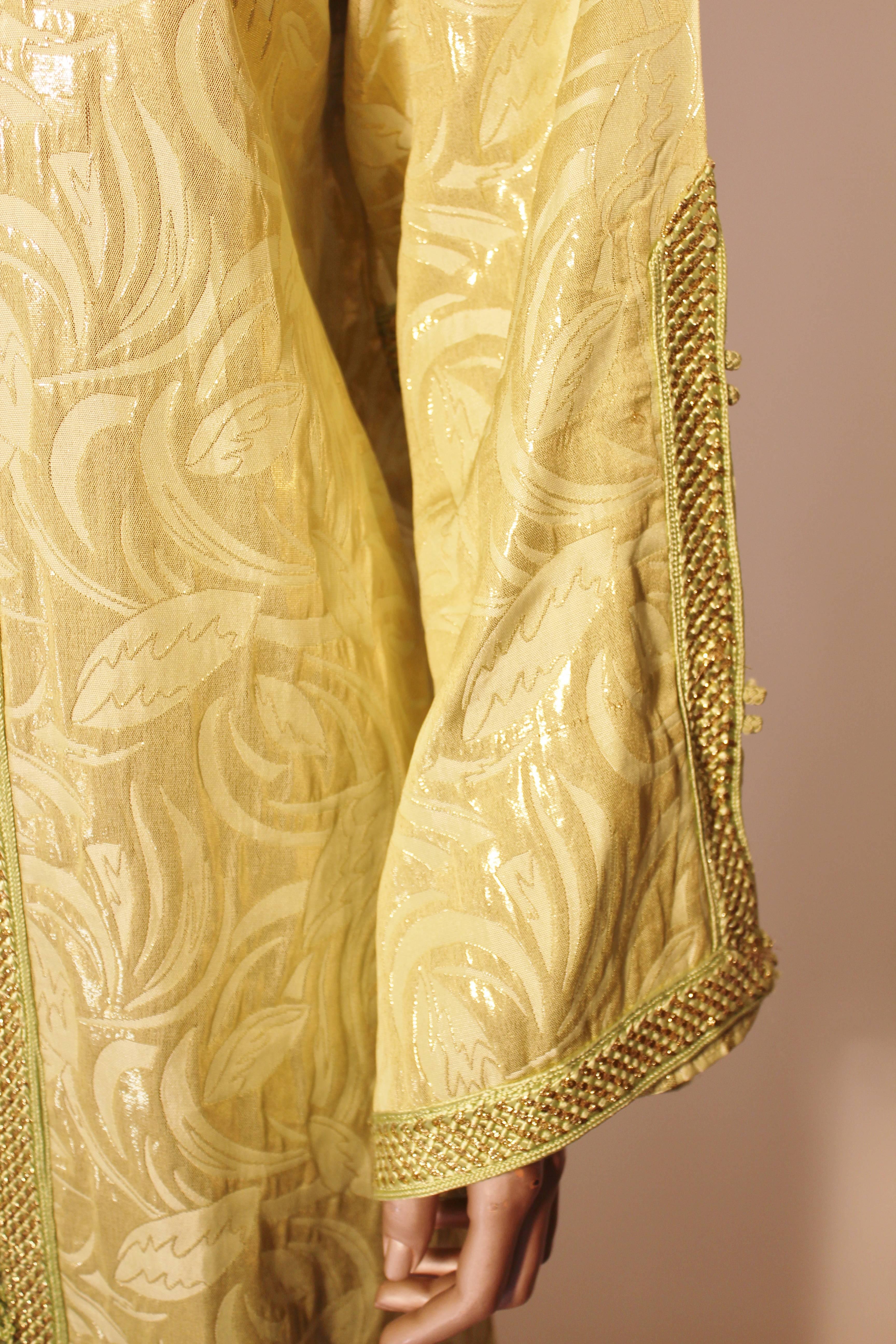 20th Century Moroccan Moorish Caftan Gown in Gold Brocade Maxi Dress Kaftan Size M to L For Sale