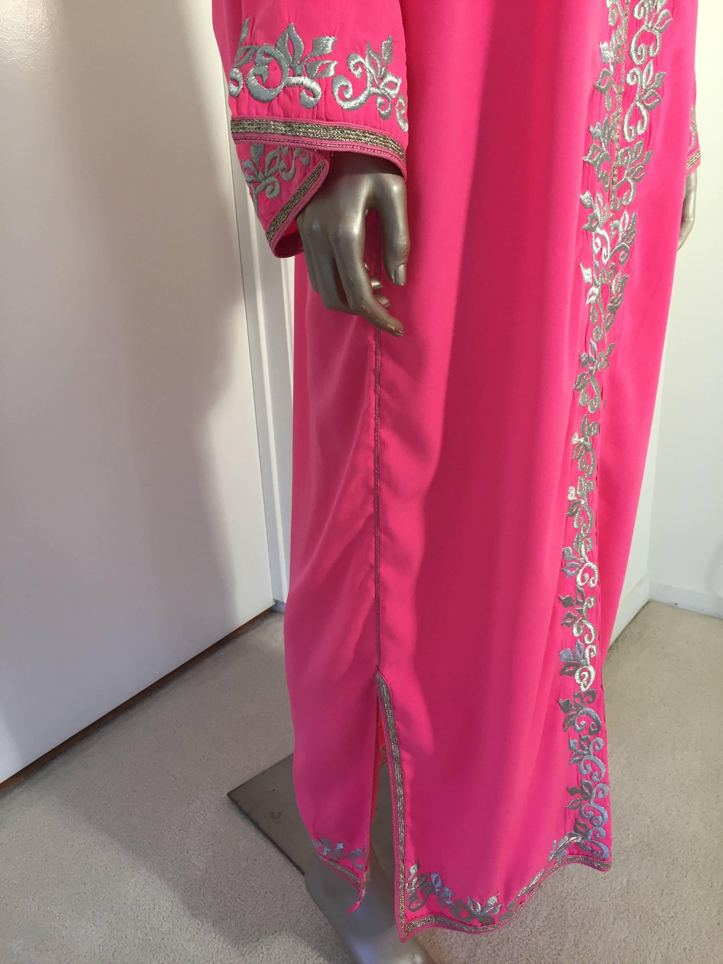 20th Century Moroccan Hot Pink Caftan with Silver Embroideries Maxi Dress Kaftan Size L to XL