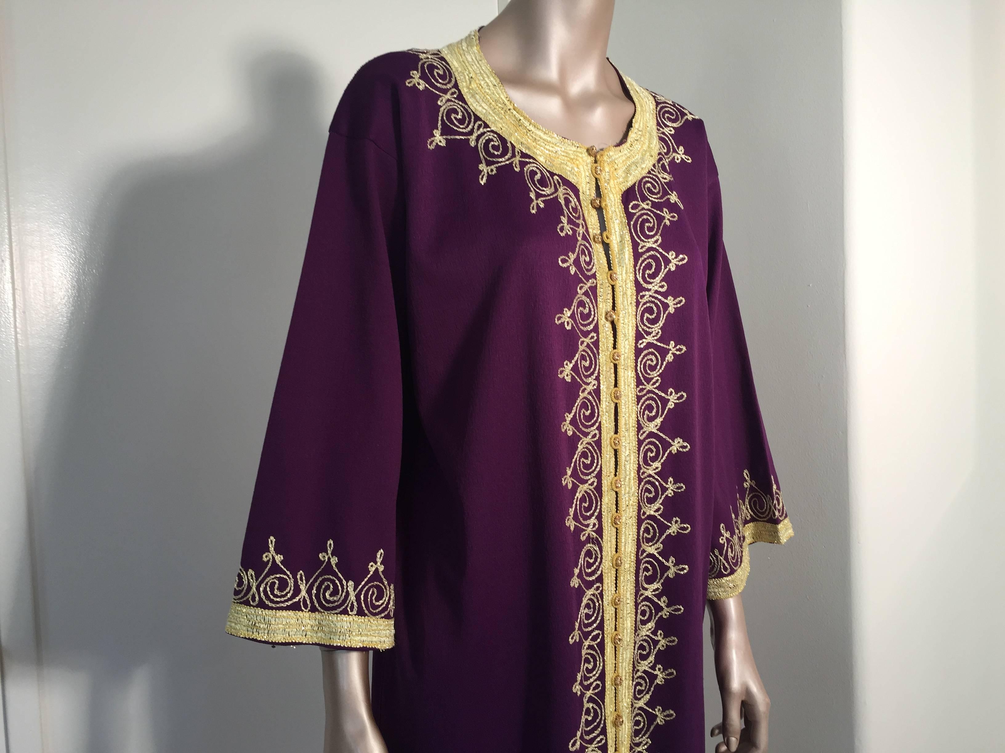 Bohemian Moroccan Purple Vintage Caftan Maxi Dress Vintage Kaftan 1970 Size M to L
