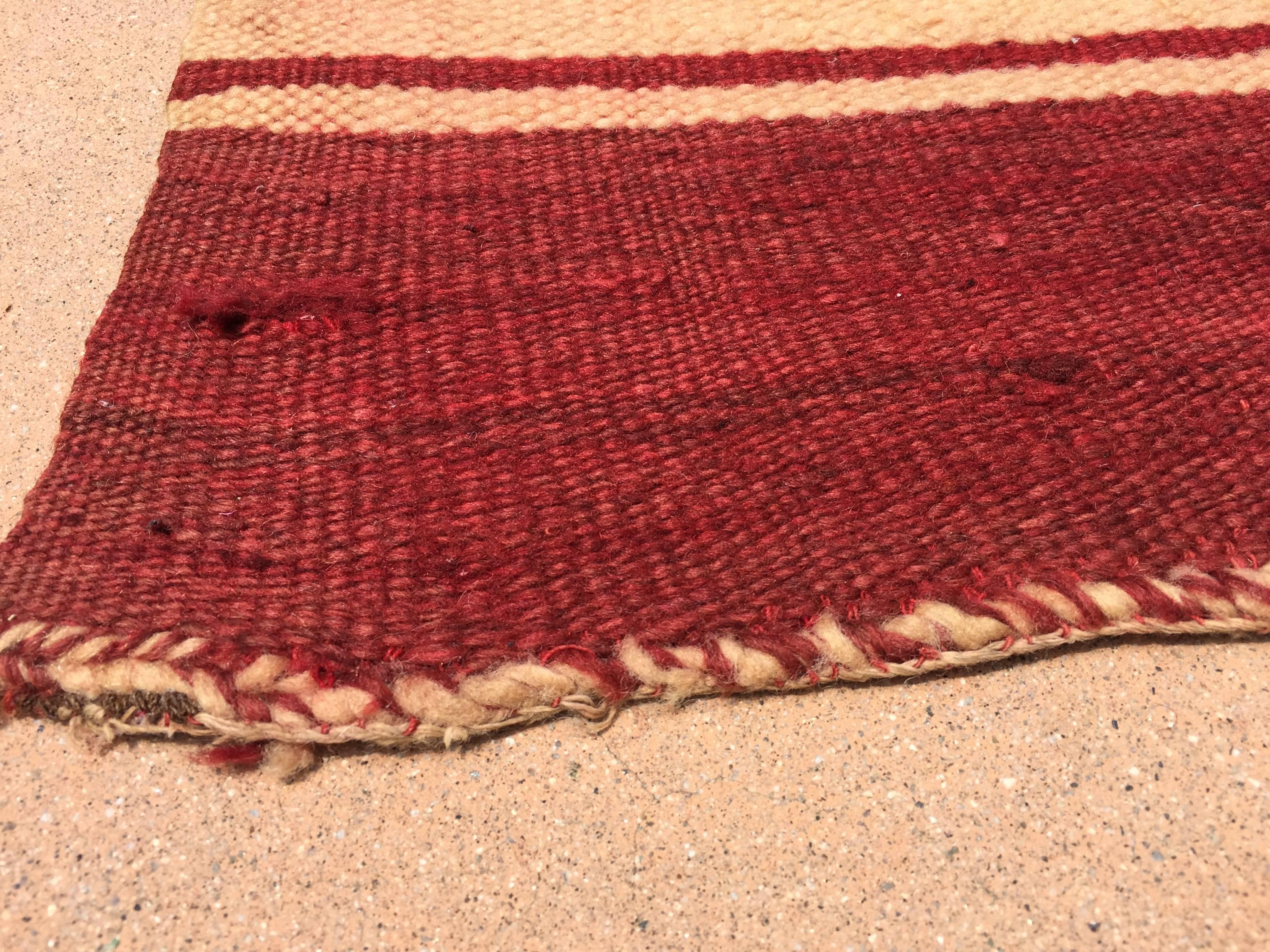 Moroccan Flat-Weave Vintage Rug In Good Condition For Sale In North Hollywood, CA