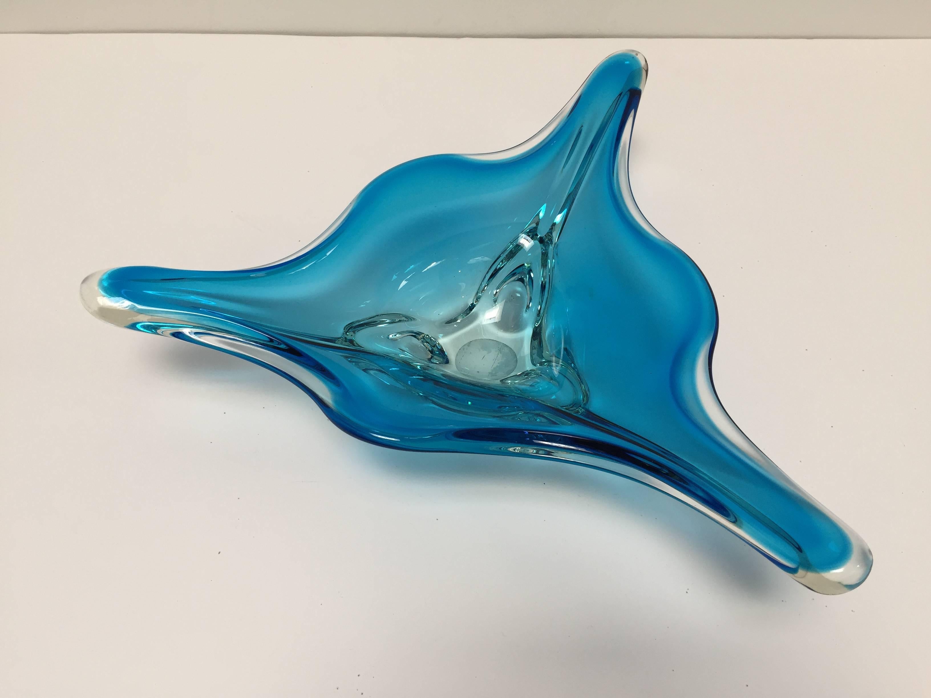 Modern Blue Large Decorative Handblown Murano Glass Bowl In Excellent Condition In North Hollywood, CA