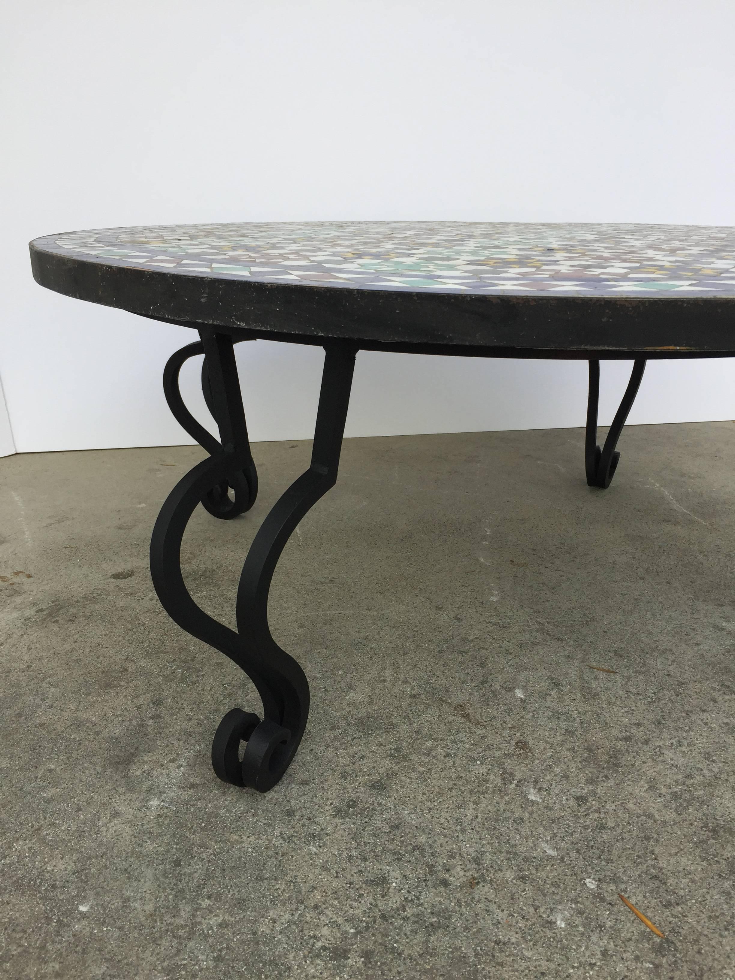 Moroccan Mosaic Round Tile Coffee table on Iron Base In Good Condition In North Hollywood, CA