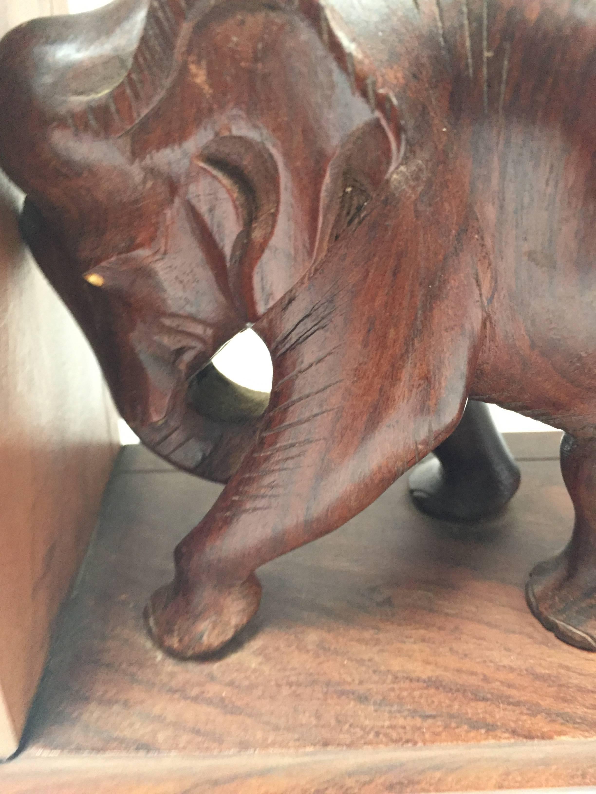 Hand-Carved Wooden Elephant Bookends, circa 1950 In Good Condition In North Hollywood, CA