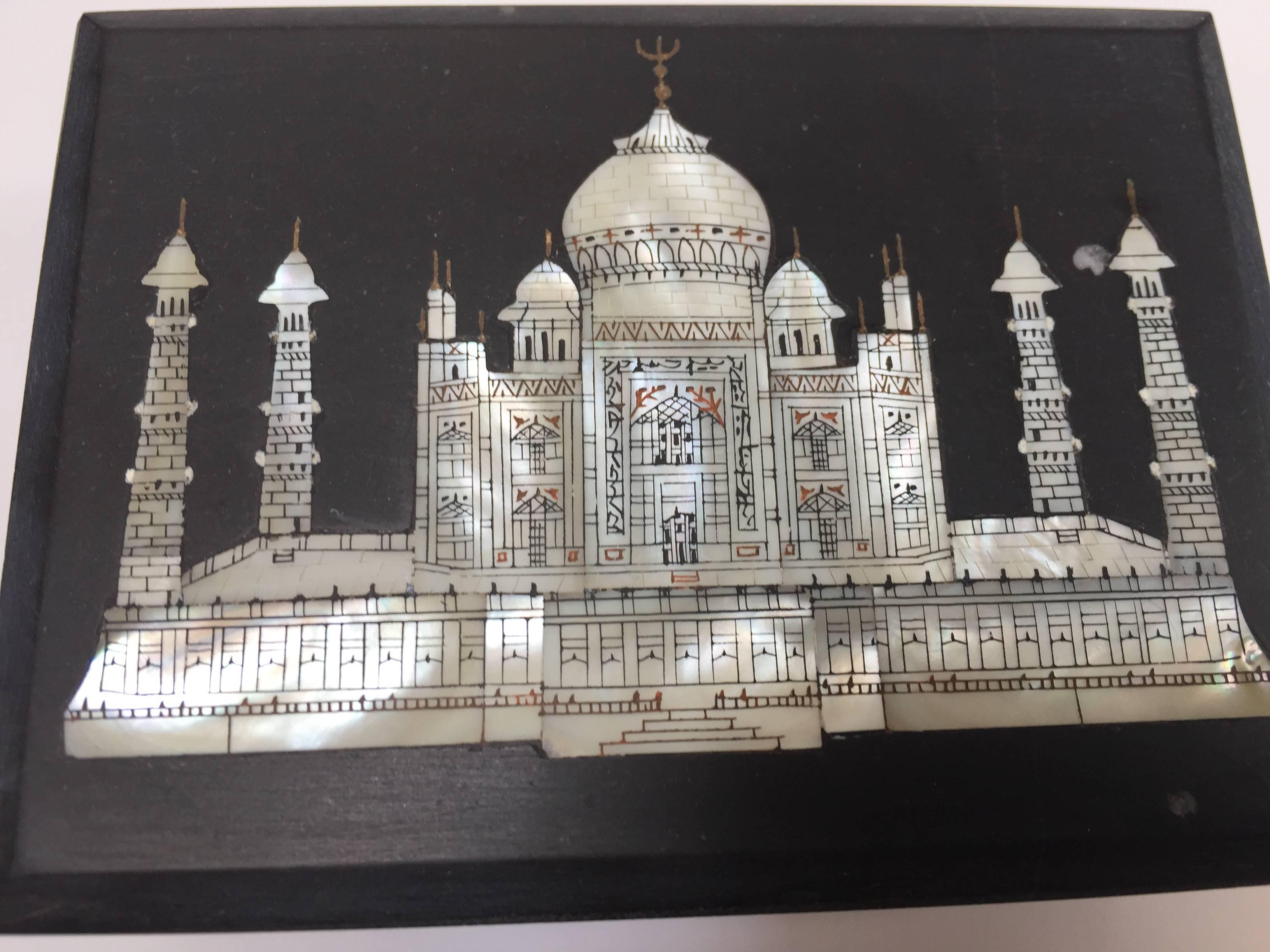 Onyx Black Box with Pietra Dura of the Taj Mahal Inlays 3