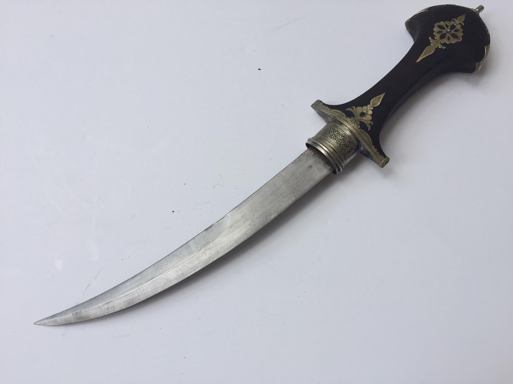 Moroccan Tribal Khoumya Dagger For Sale 6