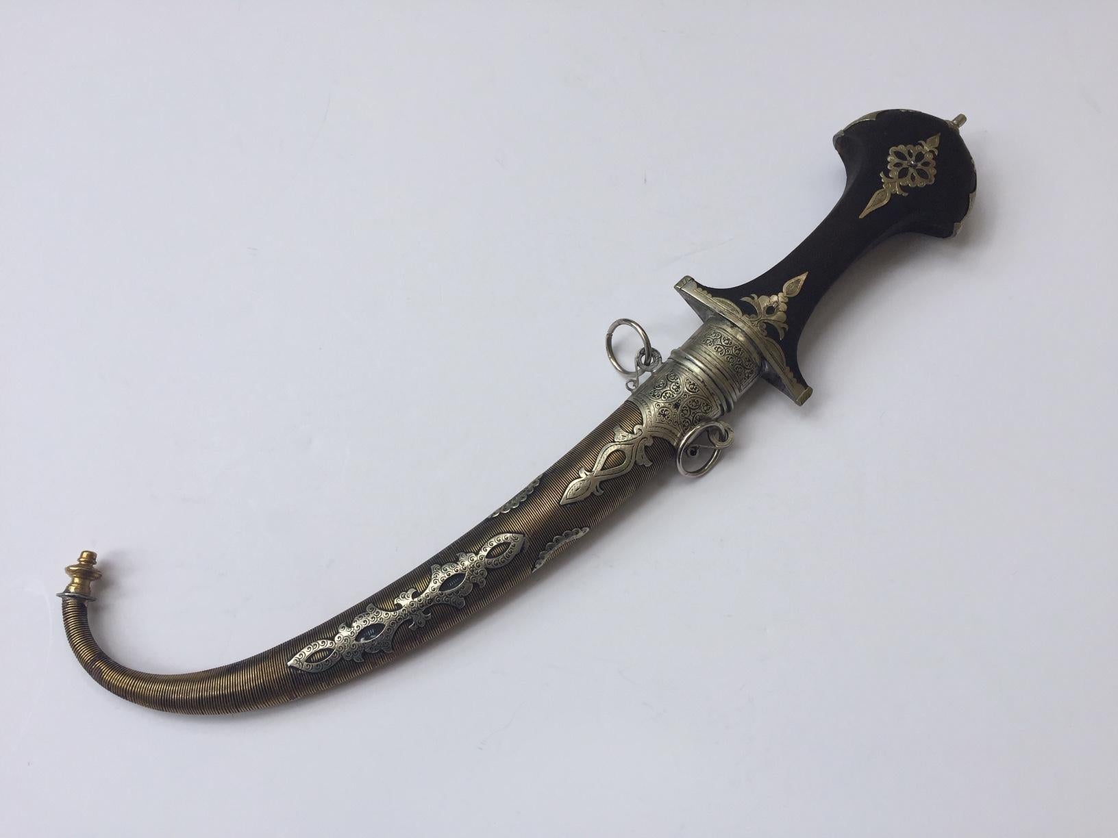 Moroccan Tribal Khoumya Dagger For Sale 1