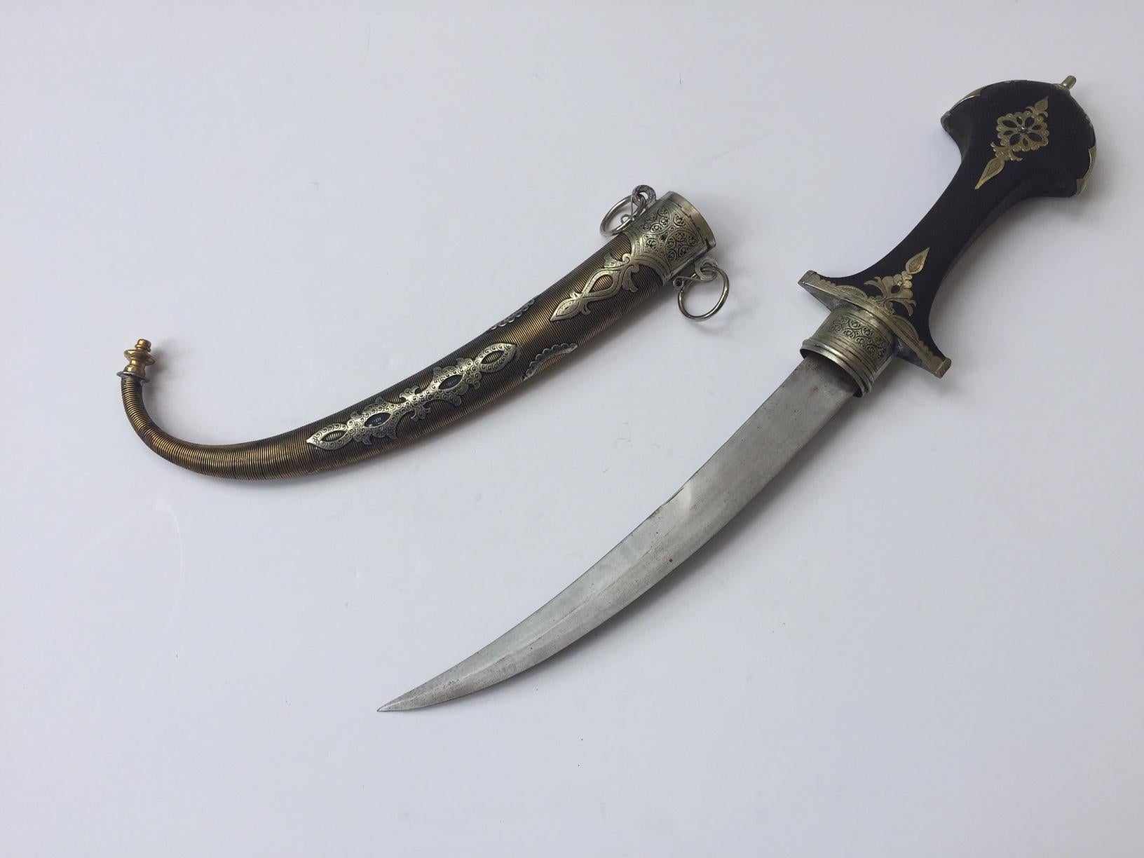 Moroccan Tribal Khoumya Dagger For Sale 5