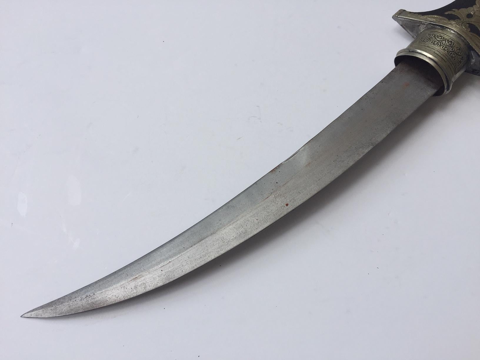 Moroccan Tribal Khoumya Dagger For Sale 8
