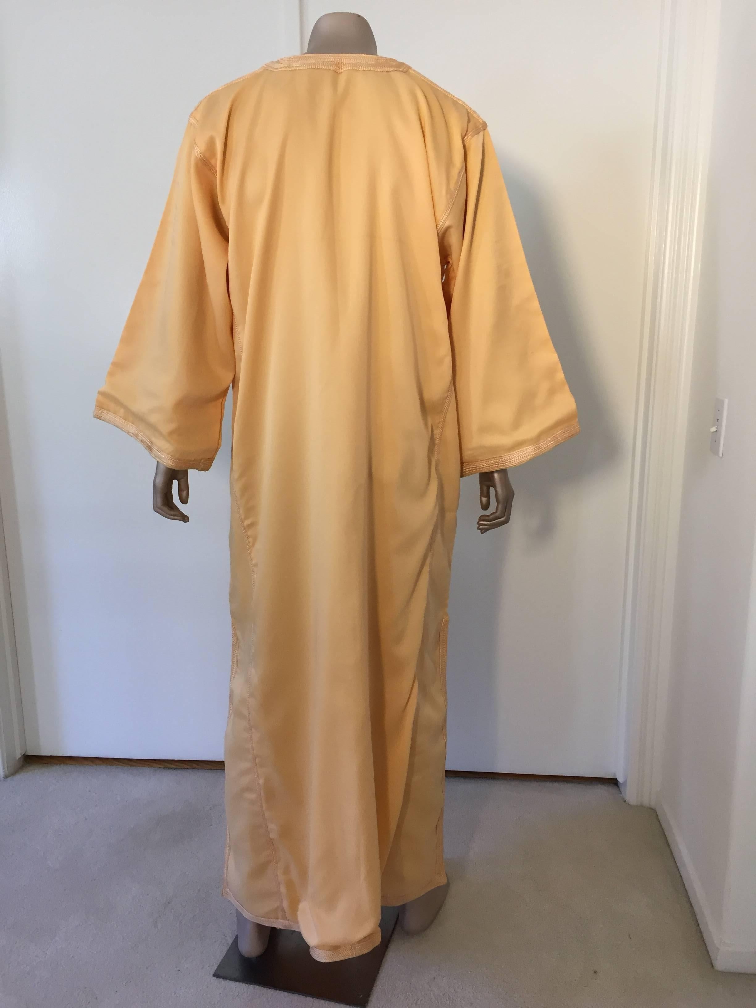 Fabric Moroccan Vintage Kaftan Gentleman Yellow Gold Caftan Circa 1970 For Sale