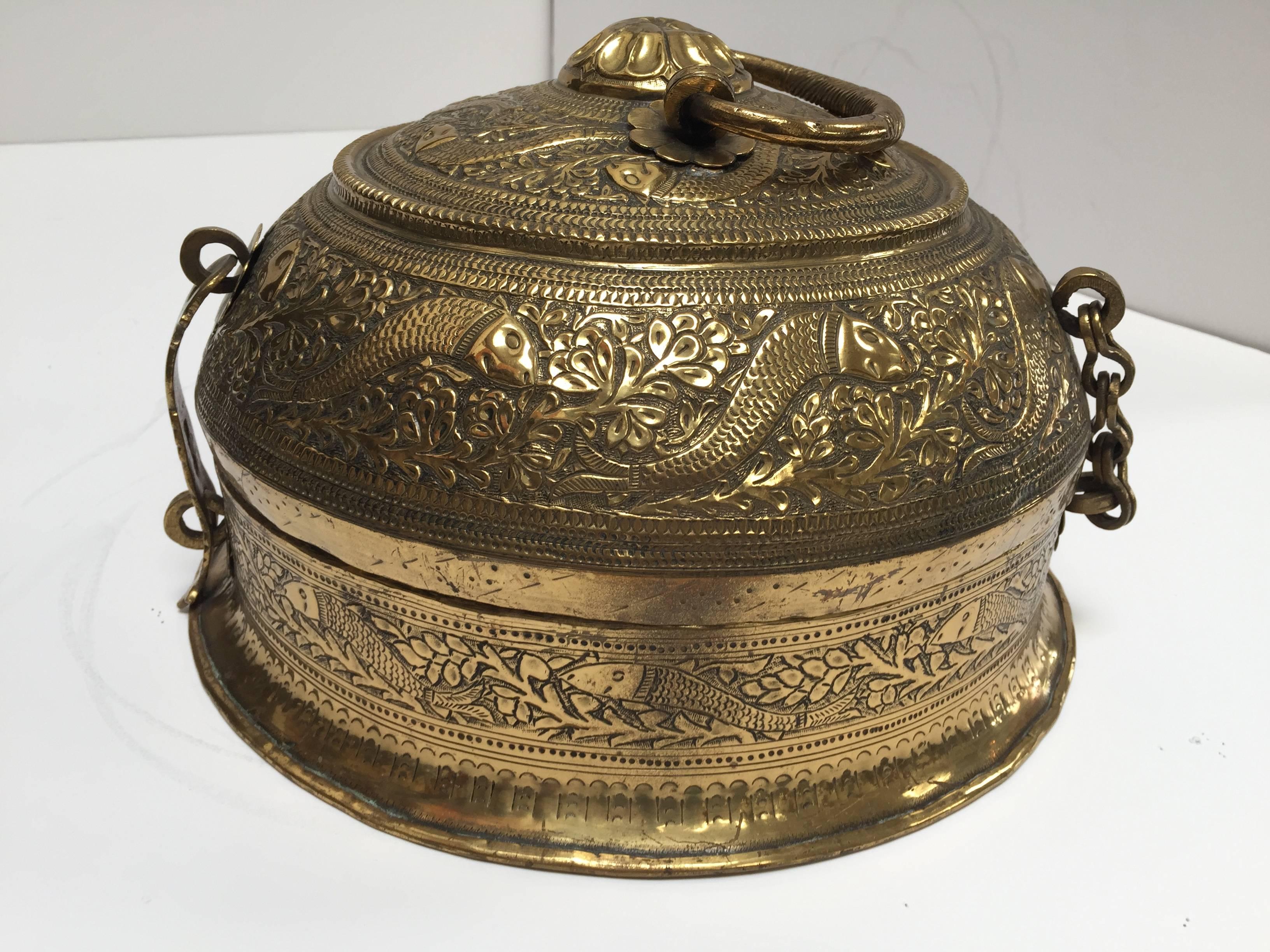 Decorative Large Round Brass Box Caddy 19th C, North India In Good Condition For Sale In North Hollywood, CA