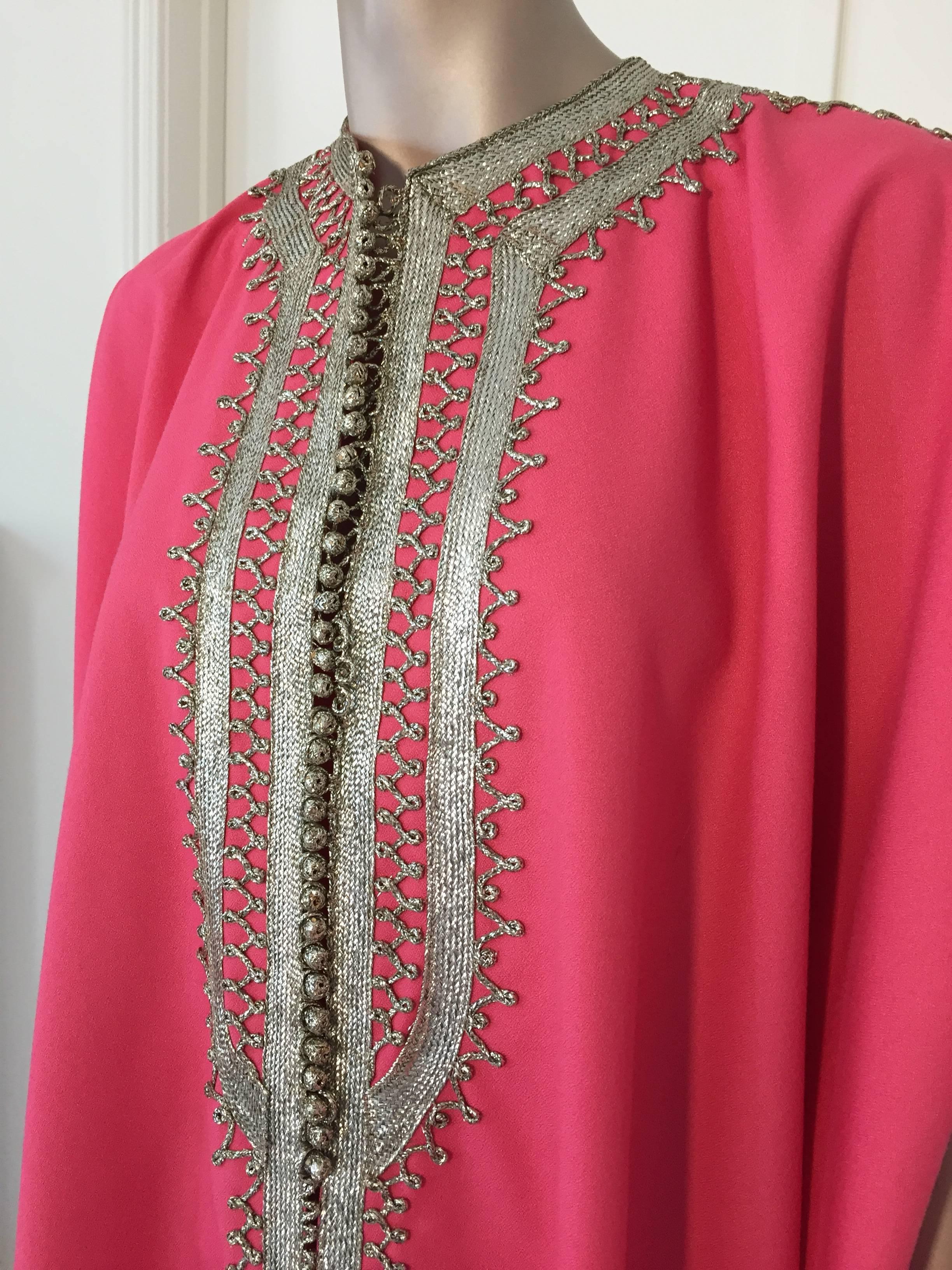 Bohemian Moroccan Caftan Hot Pink Color Embroidered with Silver, Kaftan circa 1970 For Sale