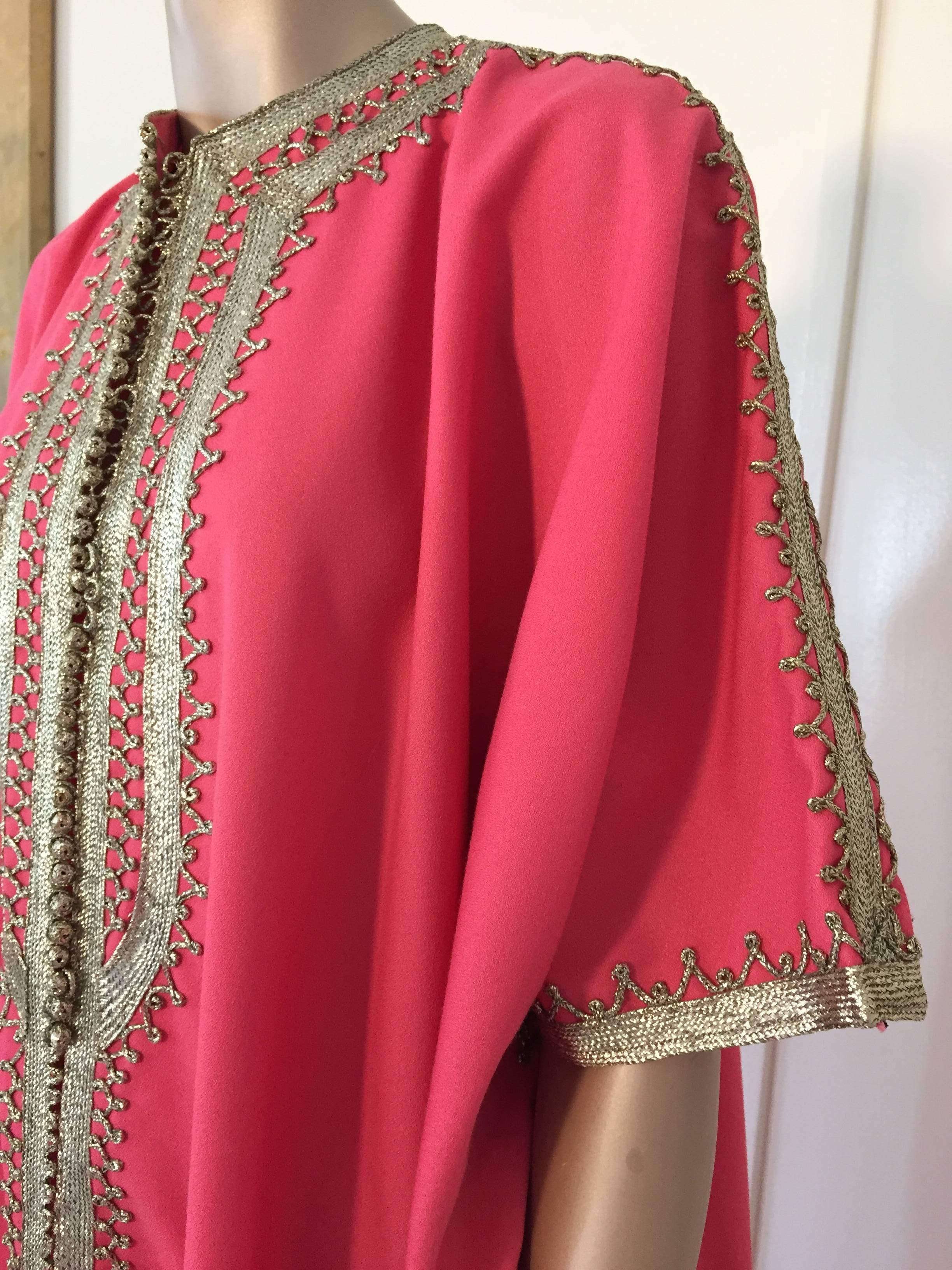 20th Century Moroccan Caftan Hot Pink Color Embroidered with Silver, Kaftan circa 1970 For Sale