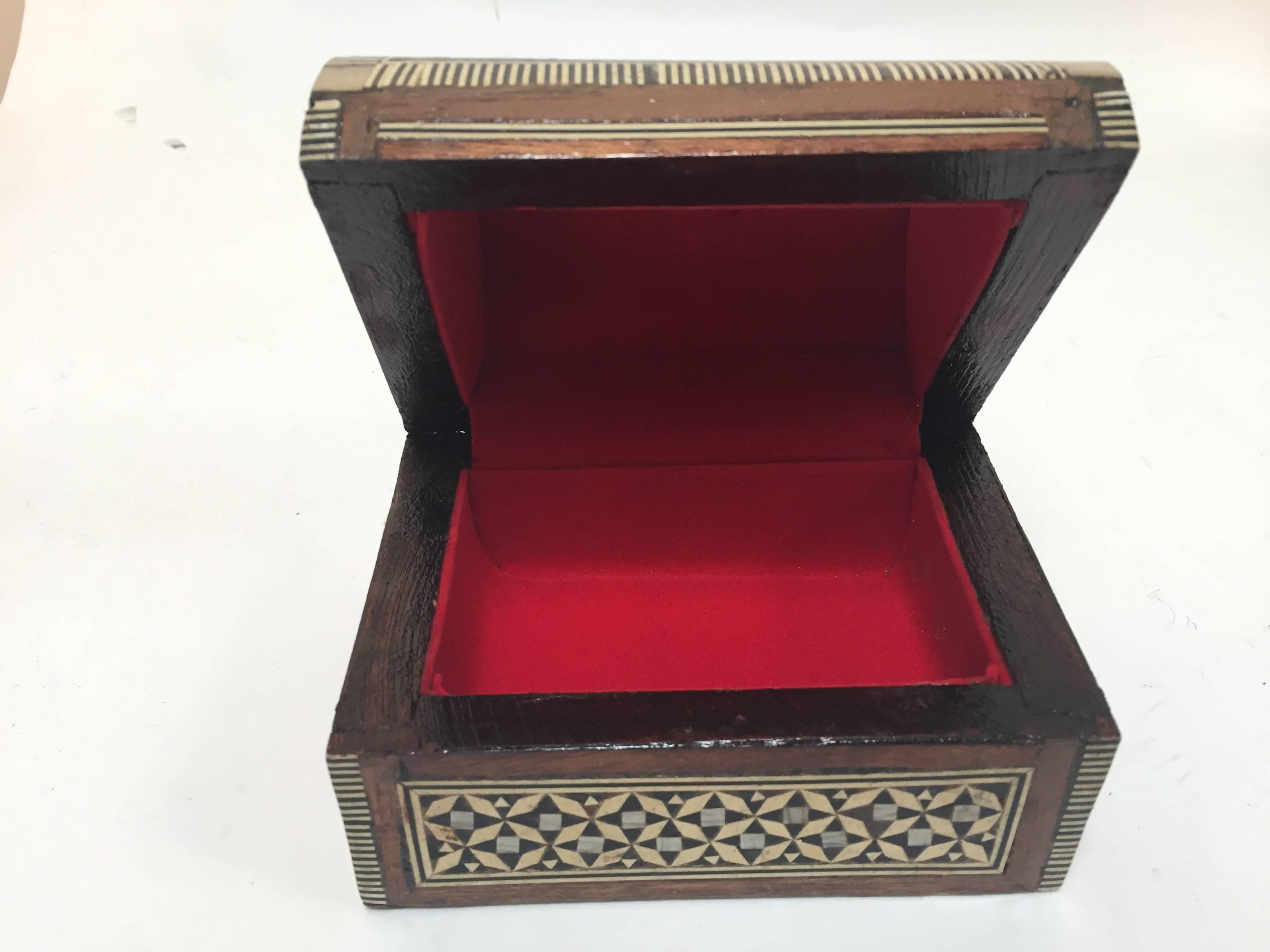 Middle Eastern Syrian Mother-of-Pearl Inlaid Jewelry Box 1