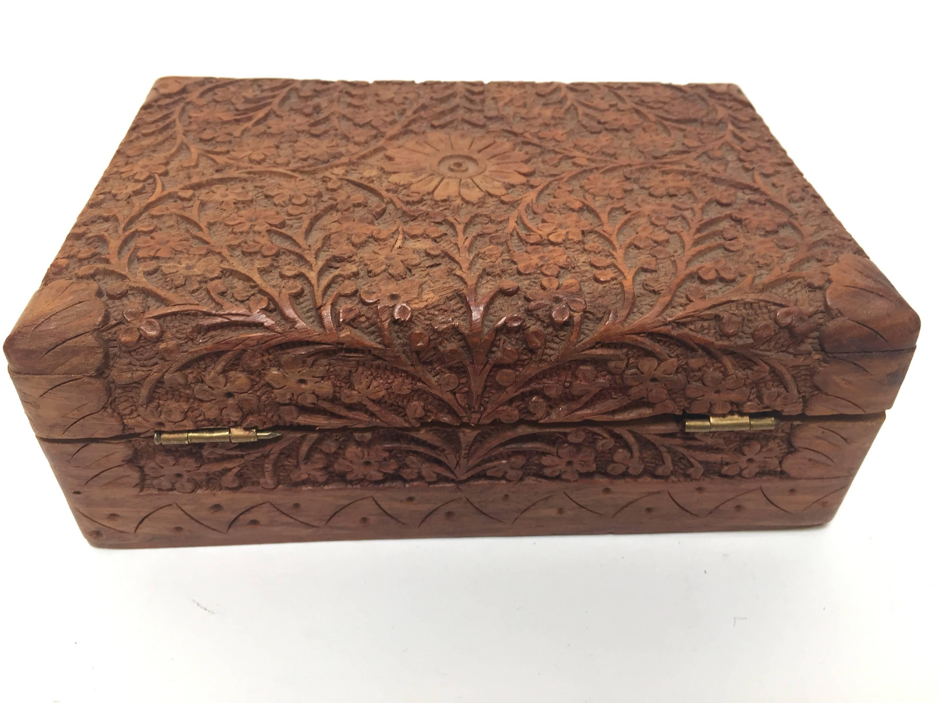 Indian Anglo Raj Hand-Carved Decorative Jewelry Box For Sale