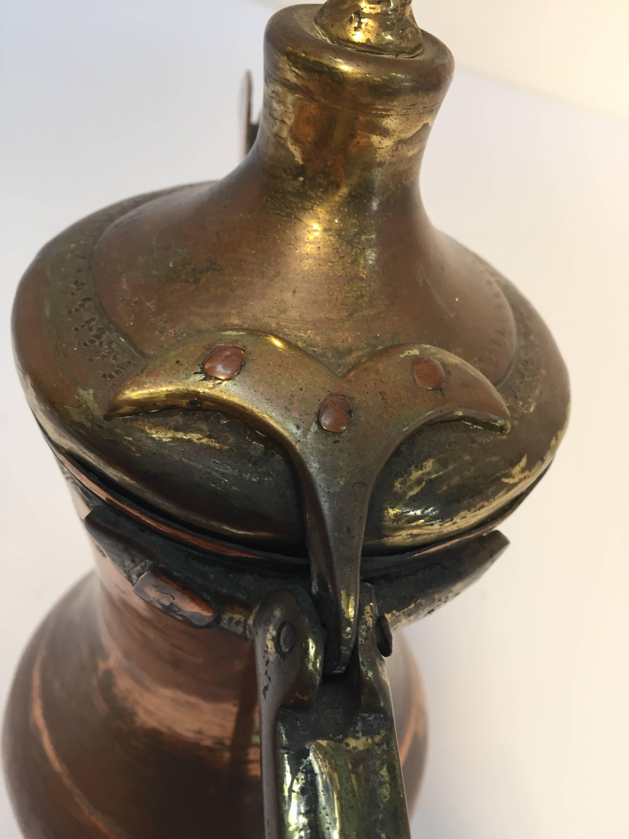 Middle Eastern Antique Dallah Arabic Copper Coffee Pot In Good Condition For Sale In North Hollywood, CA
