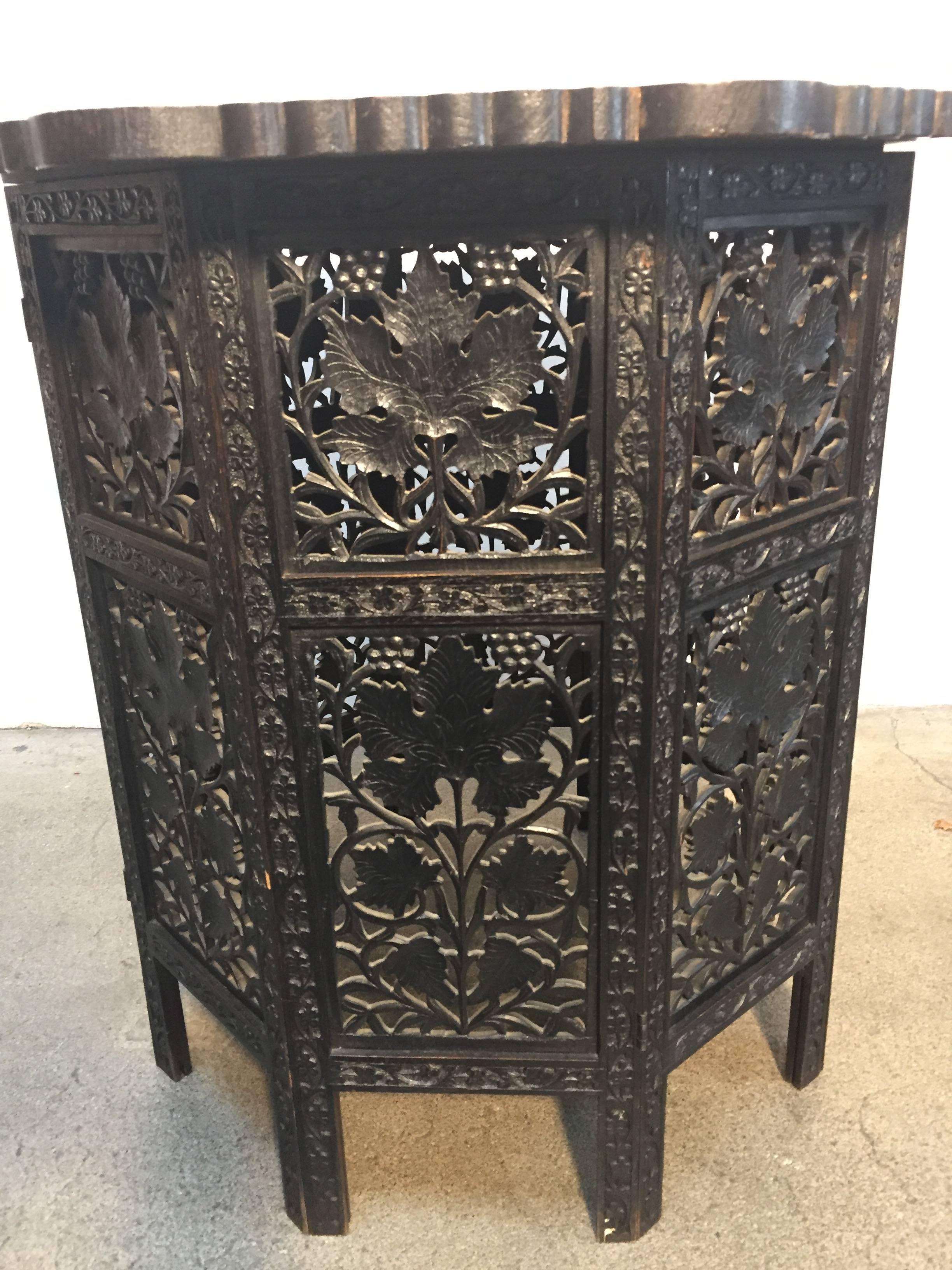 Anglo Indian Carved Octagonal Table In Excellent Condition In North Hollywood, CA