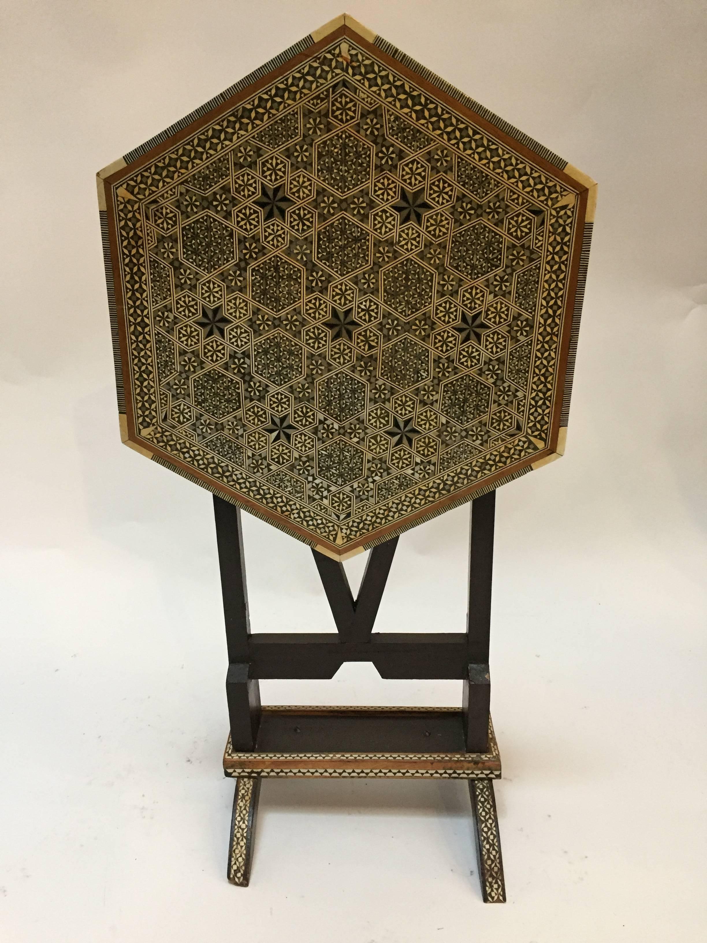 Middle Eastern Egyptian Octagonal Side Tilt Top Table Inlaid Marquetry In Good Condition In North Hollywood, CA