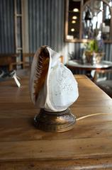 Antique Italian Sardonyx Cameo Lamp